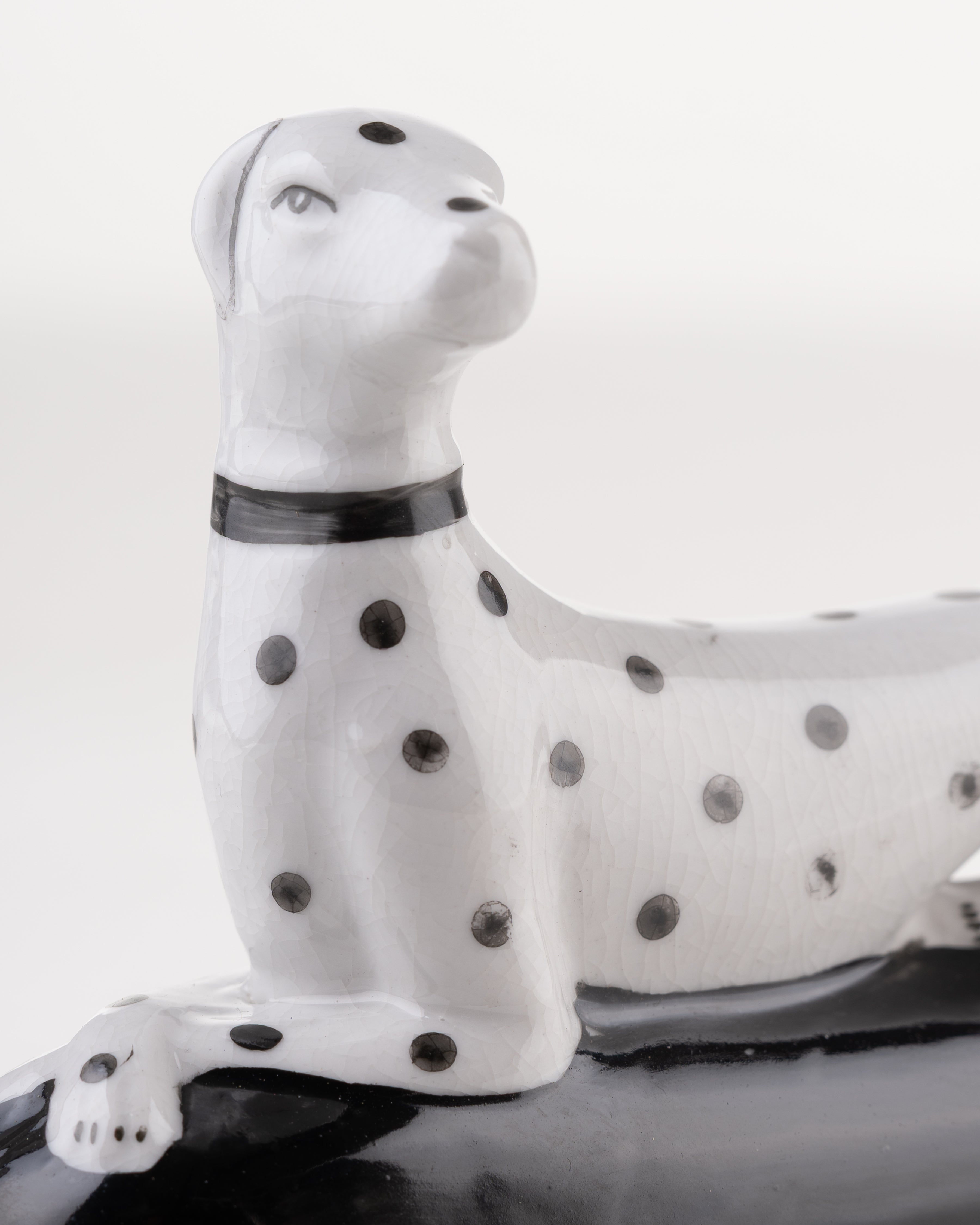 Archie & Edith Dog Statues