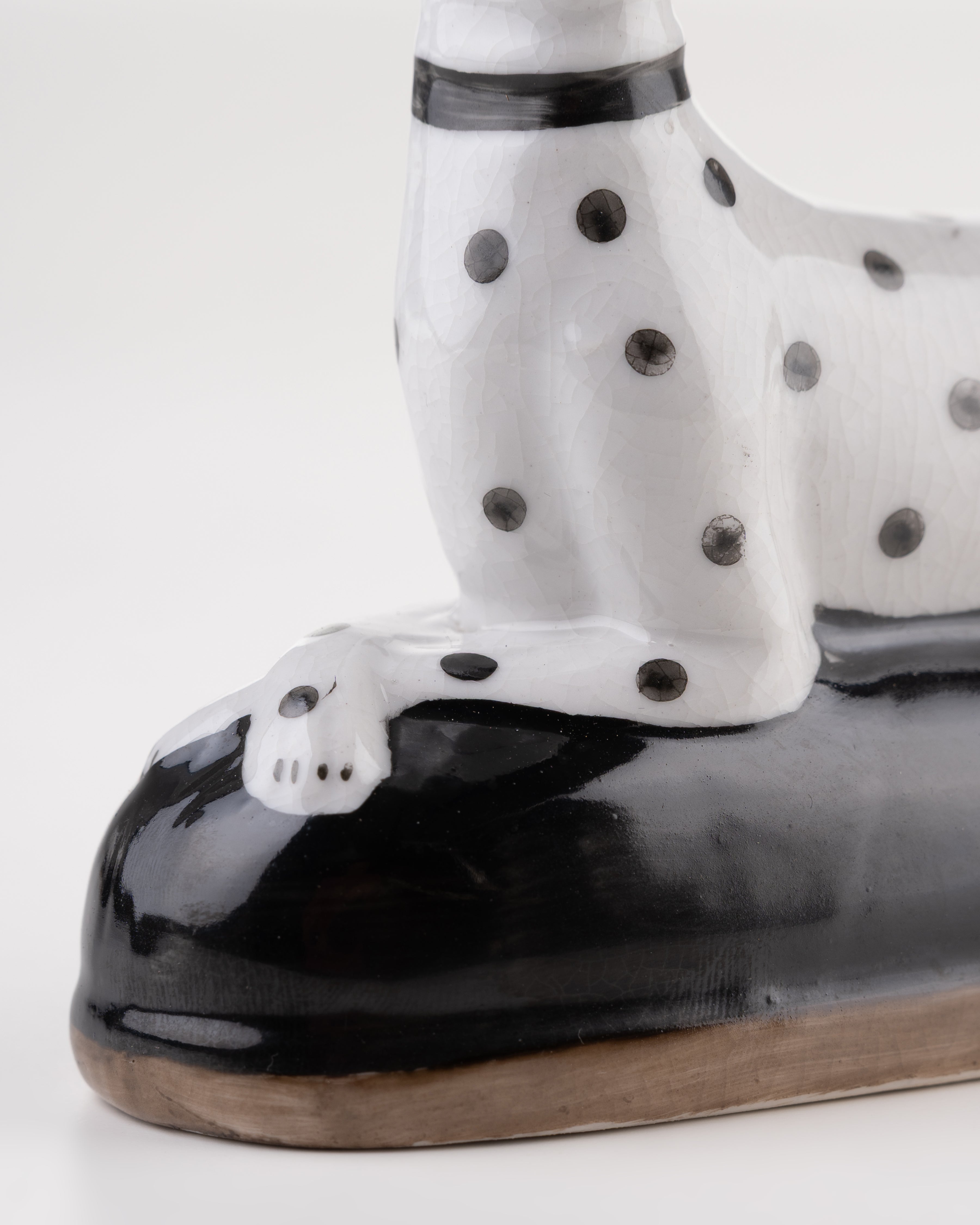 Archie & Edith Dog Statues