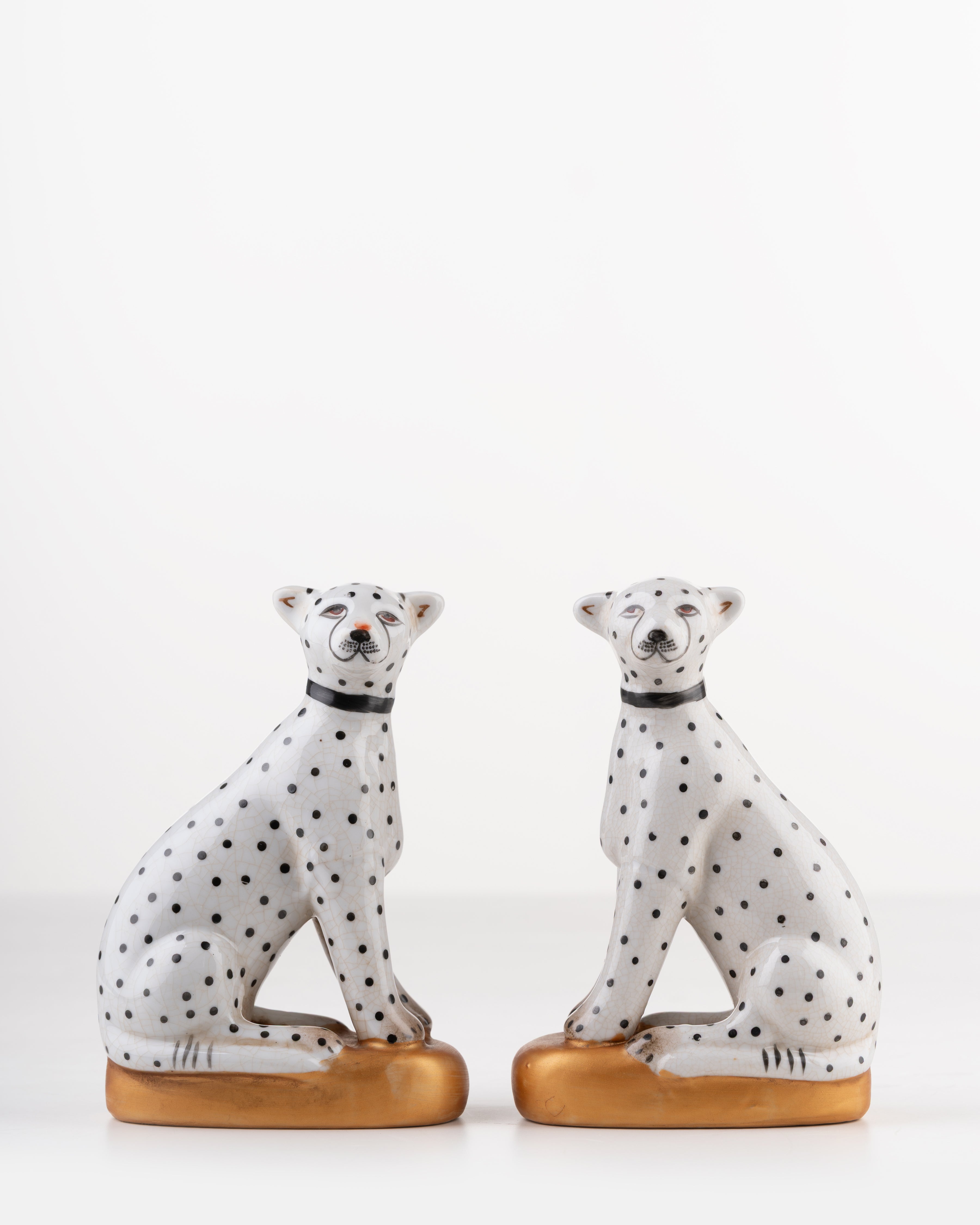 Luna & Leo Cheetah Statues