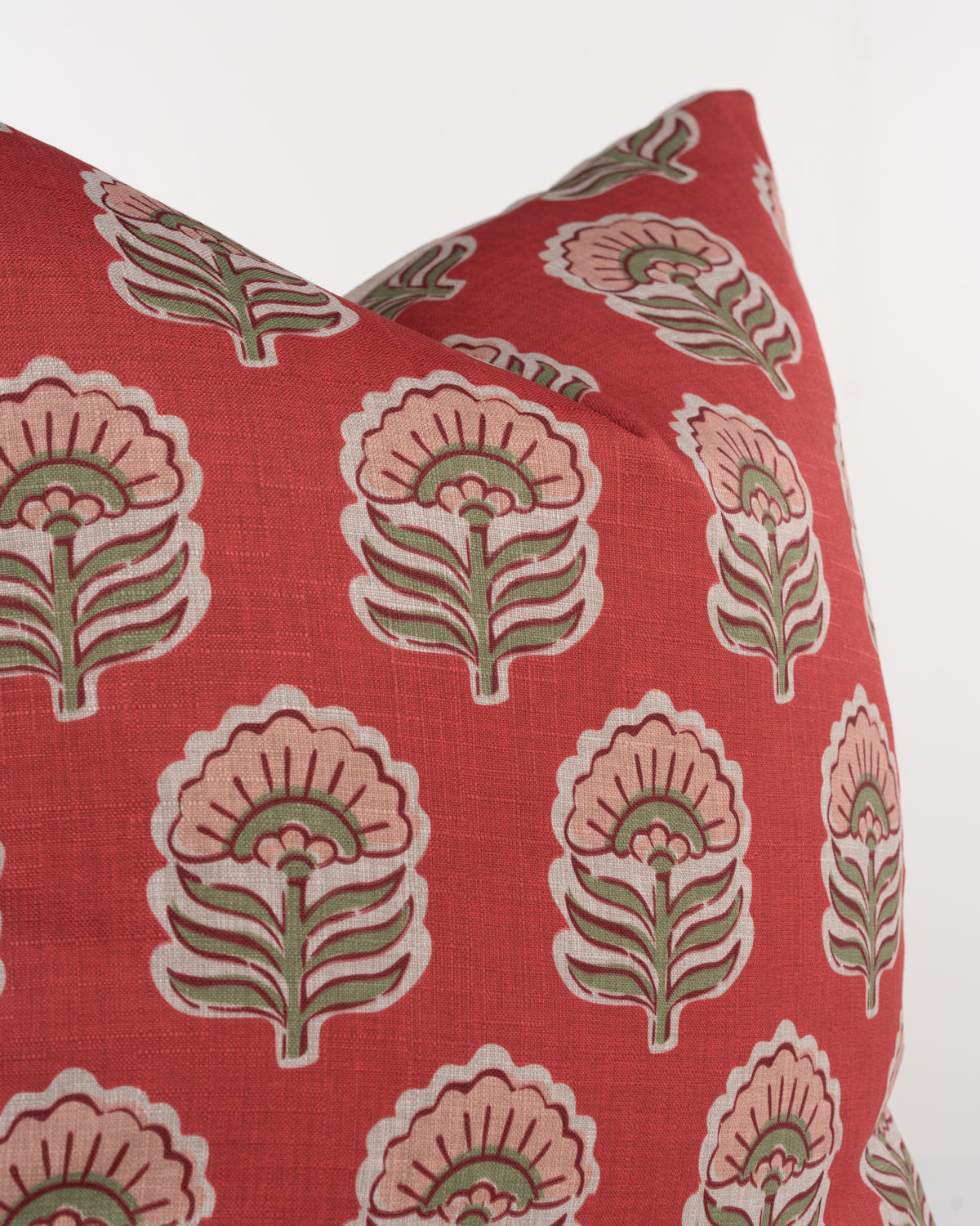 Jemme Cushion