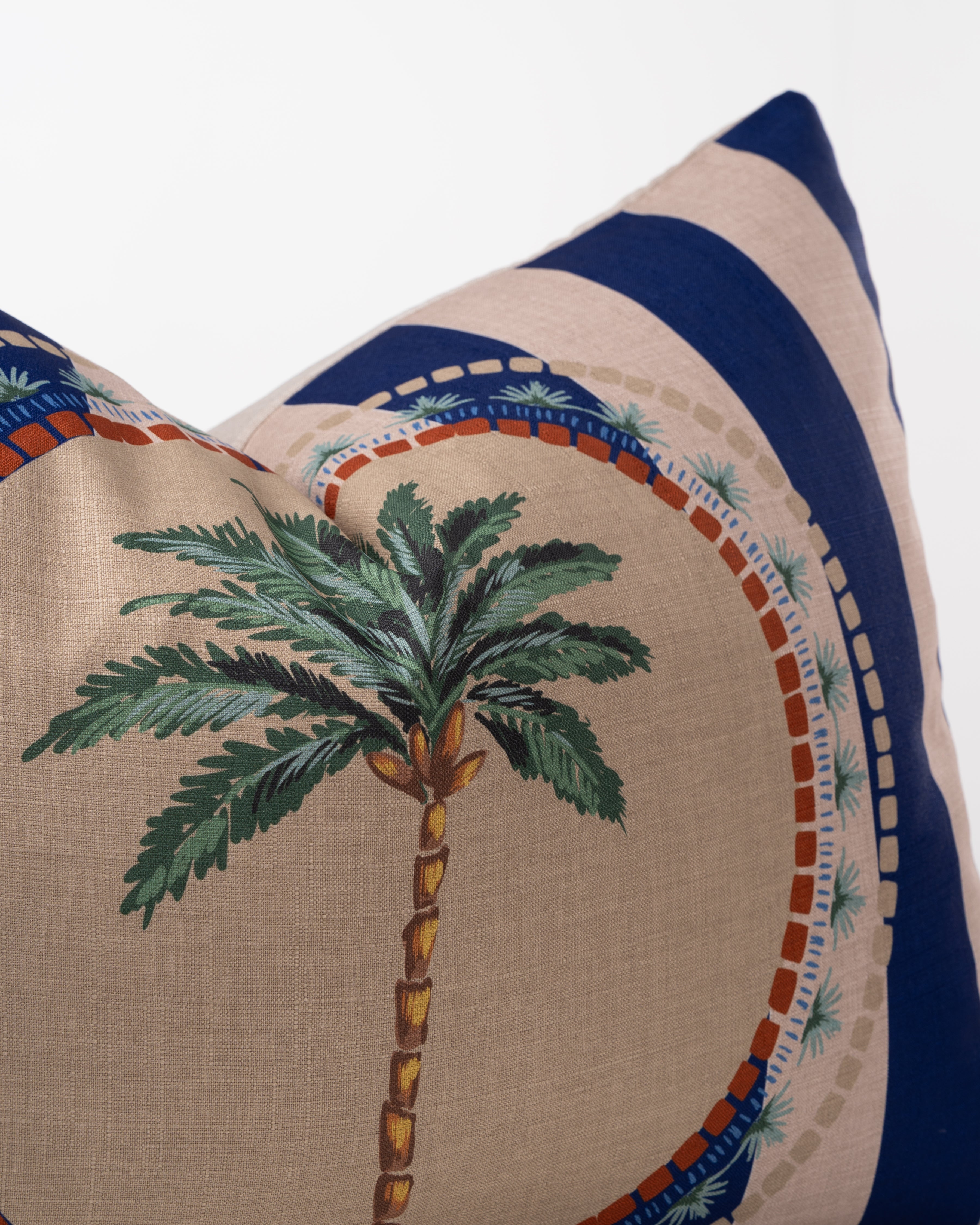 Bay Palm Cushion