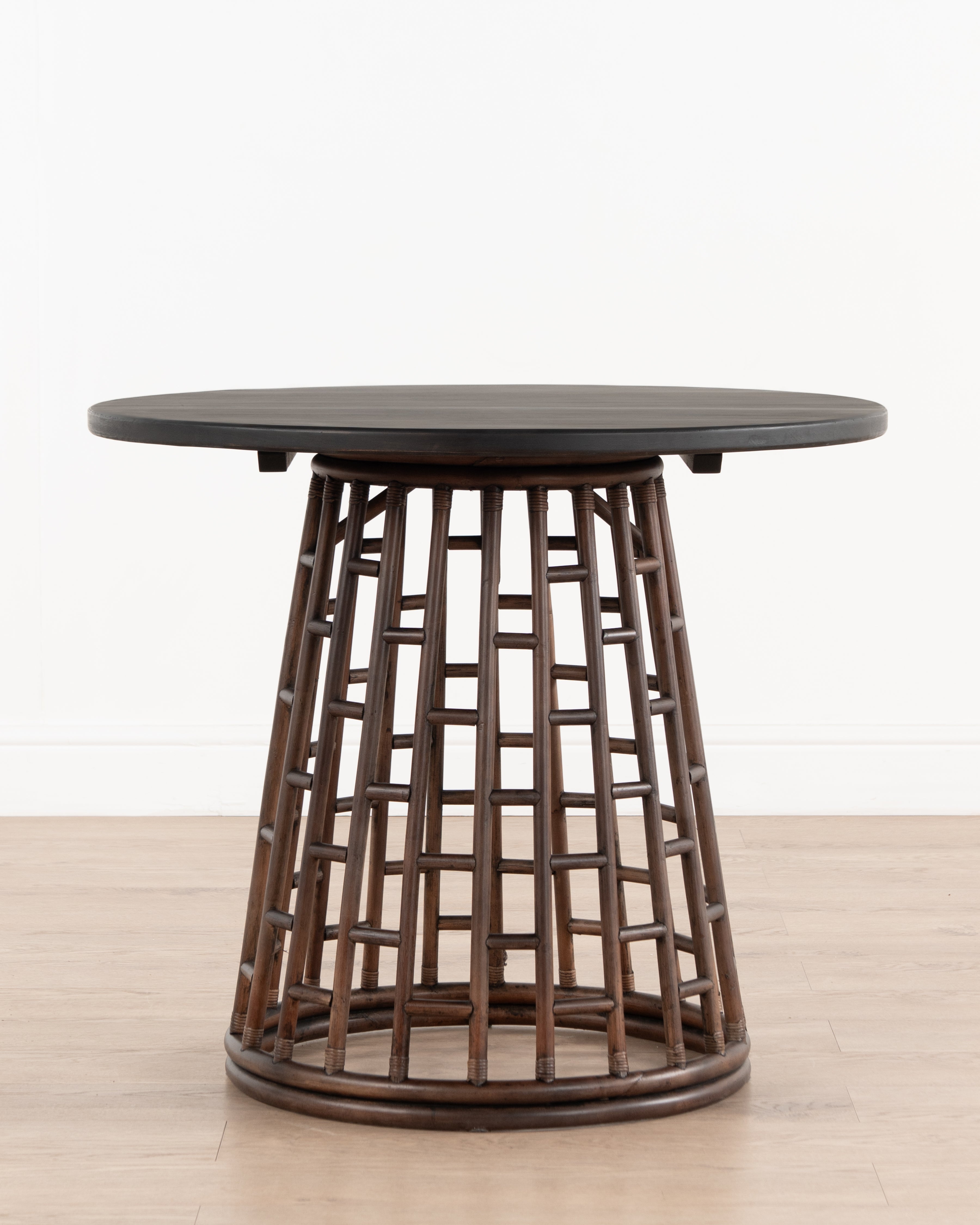Nuwara Round Table