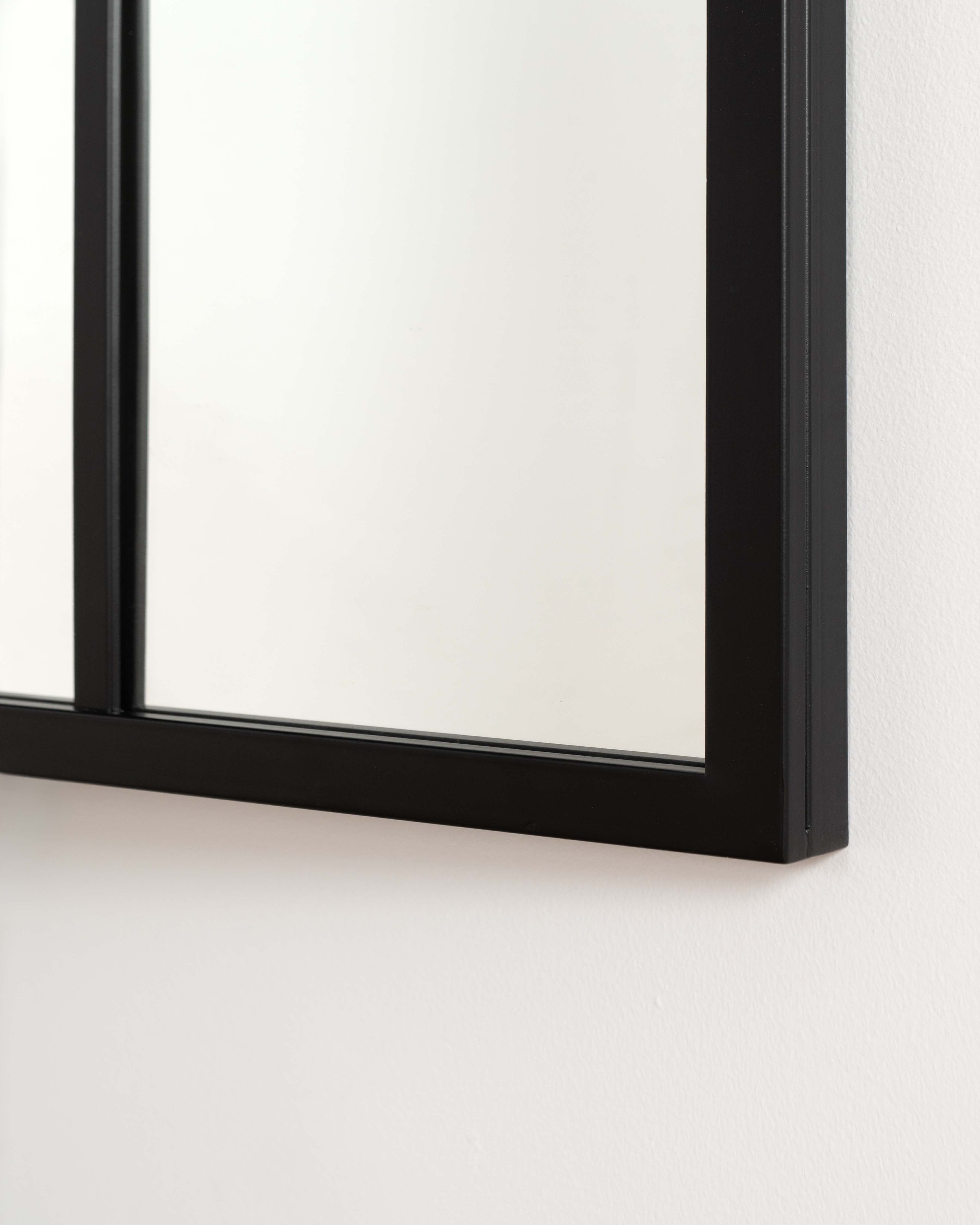 Caspian Mirror