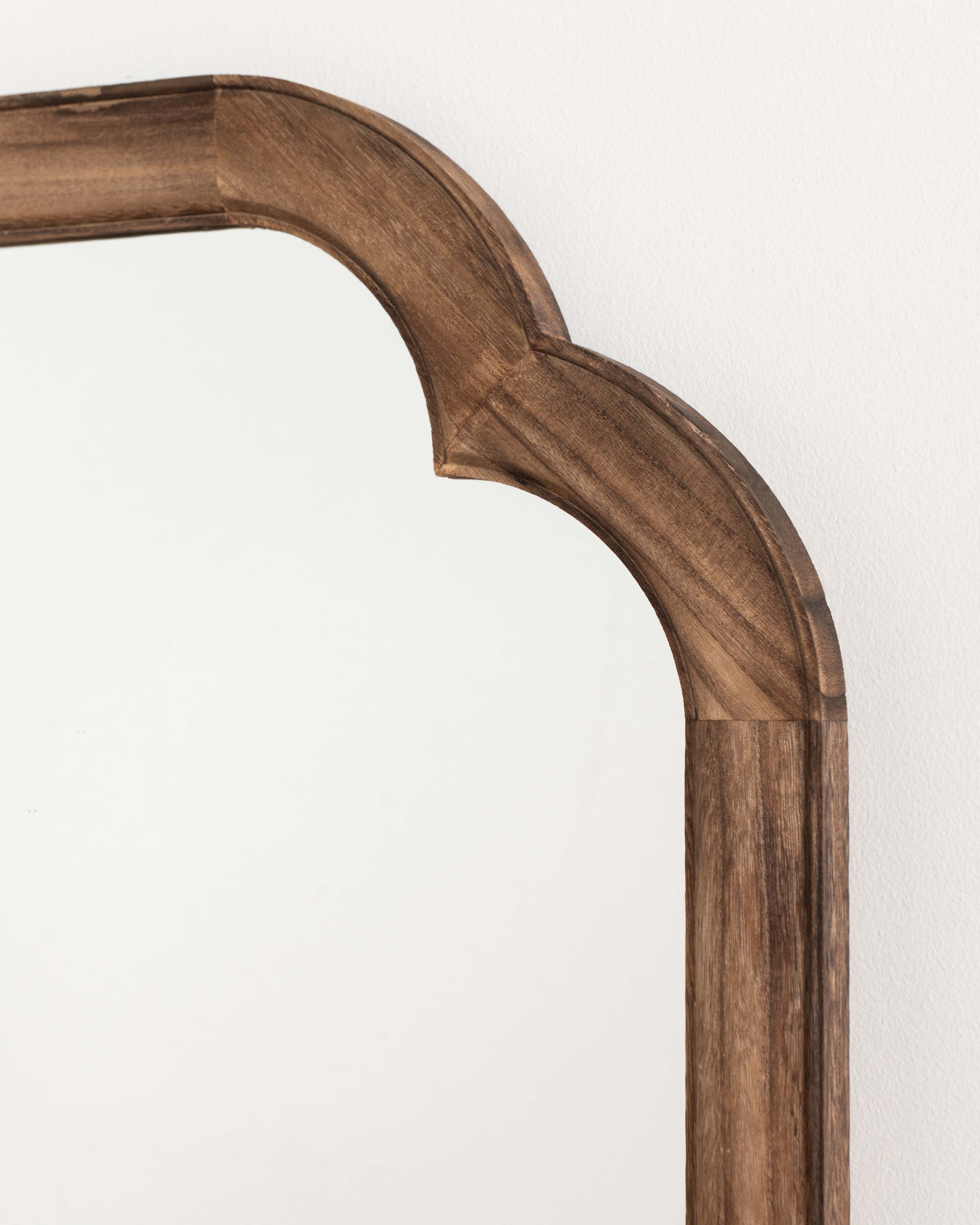 Majestique Mirror
