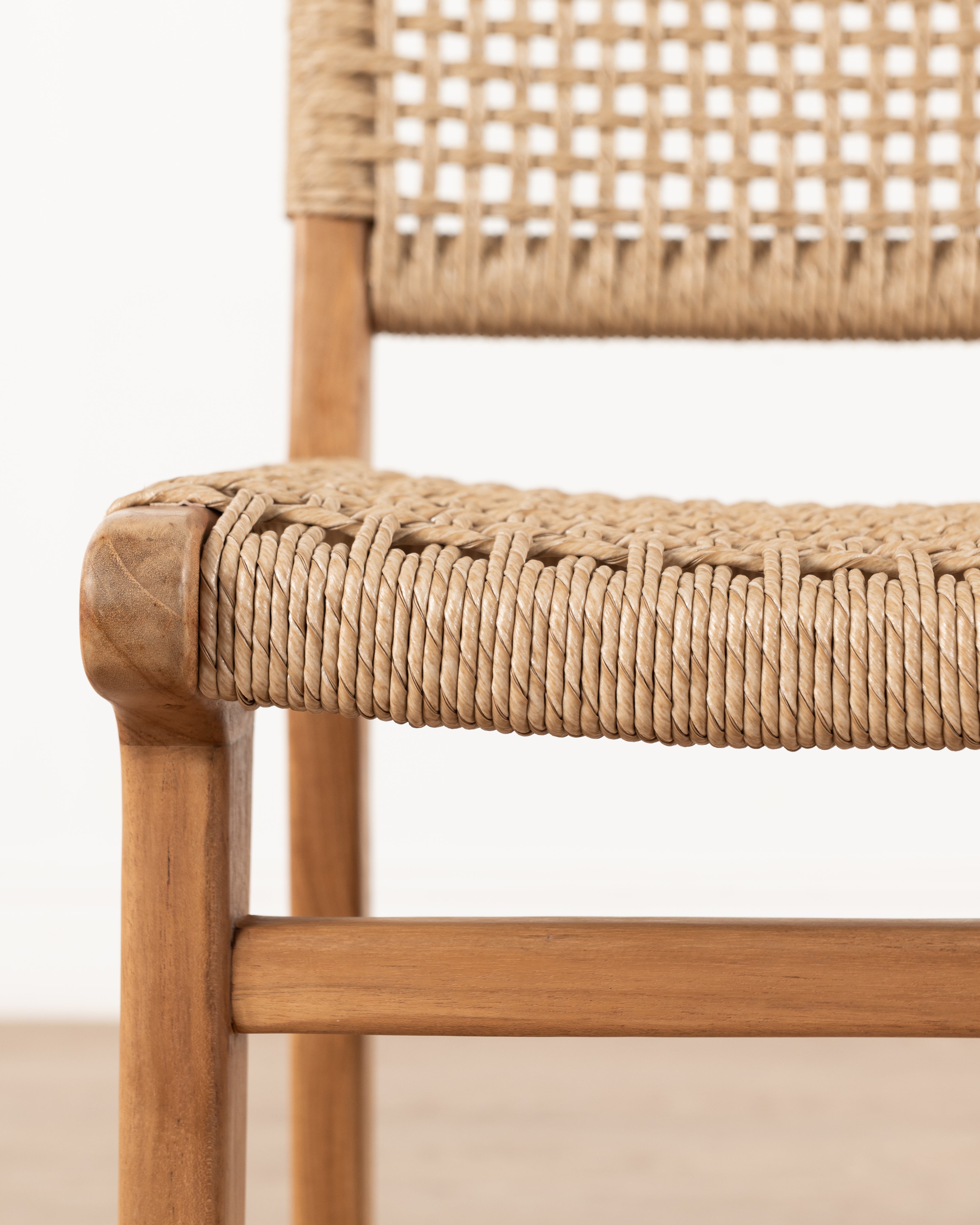 Resort Pemba Counter Chair