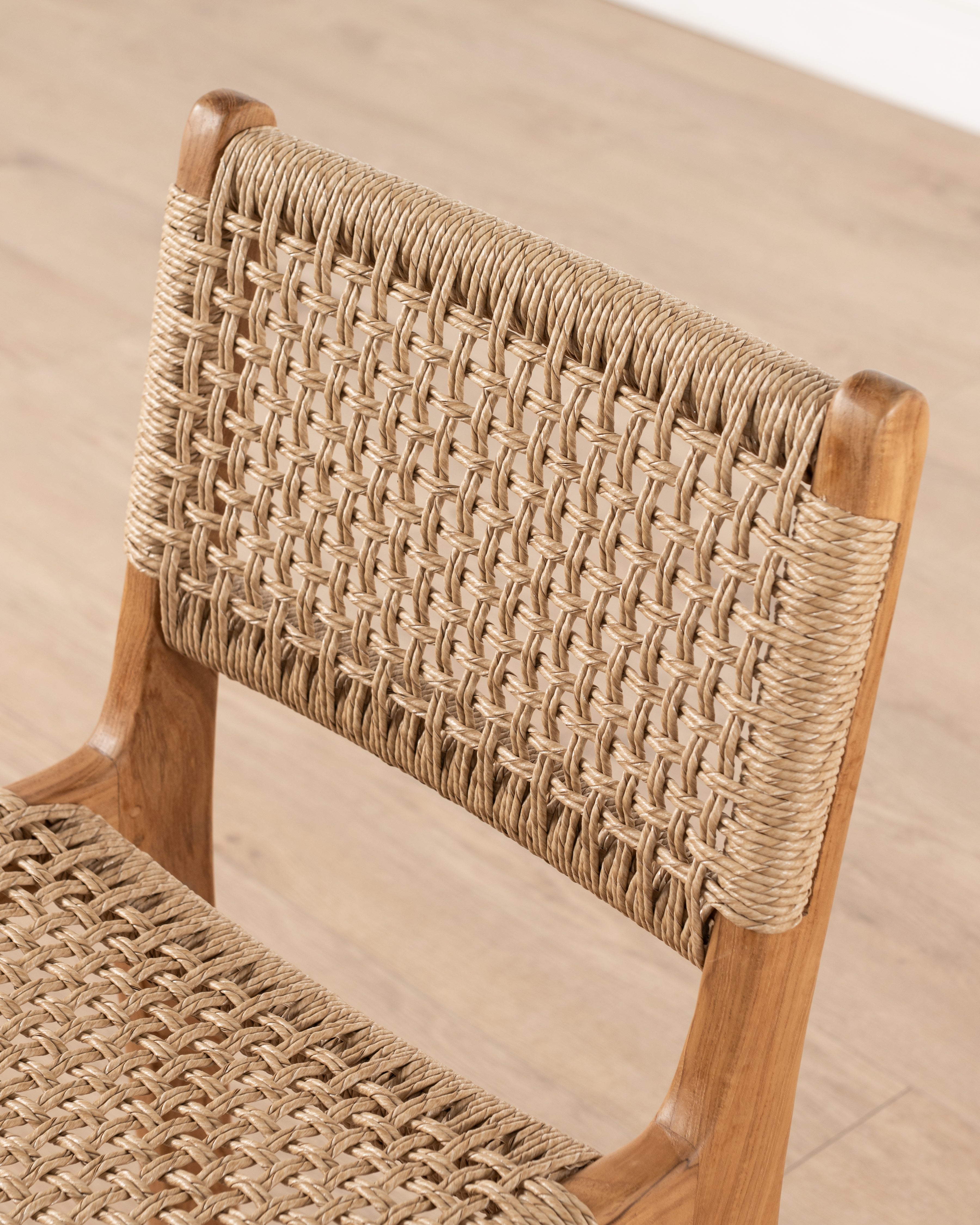 Resort Pemba Counter Chair