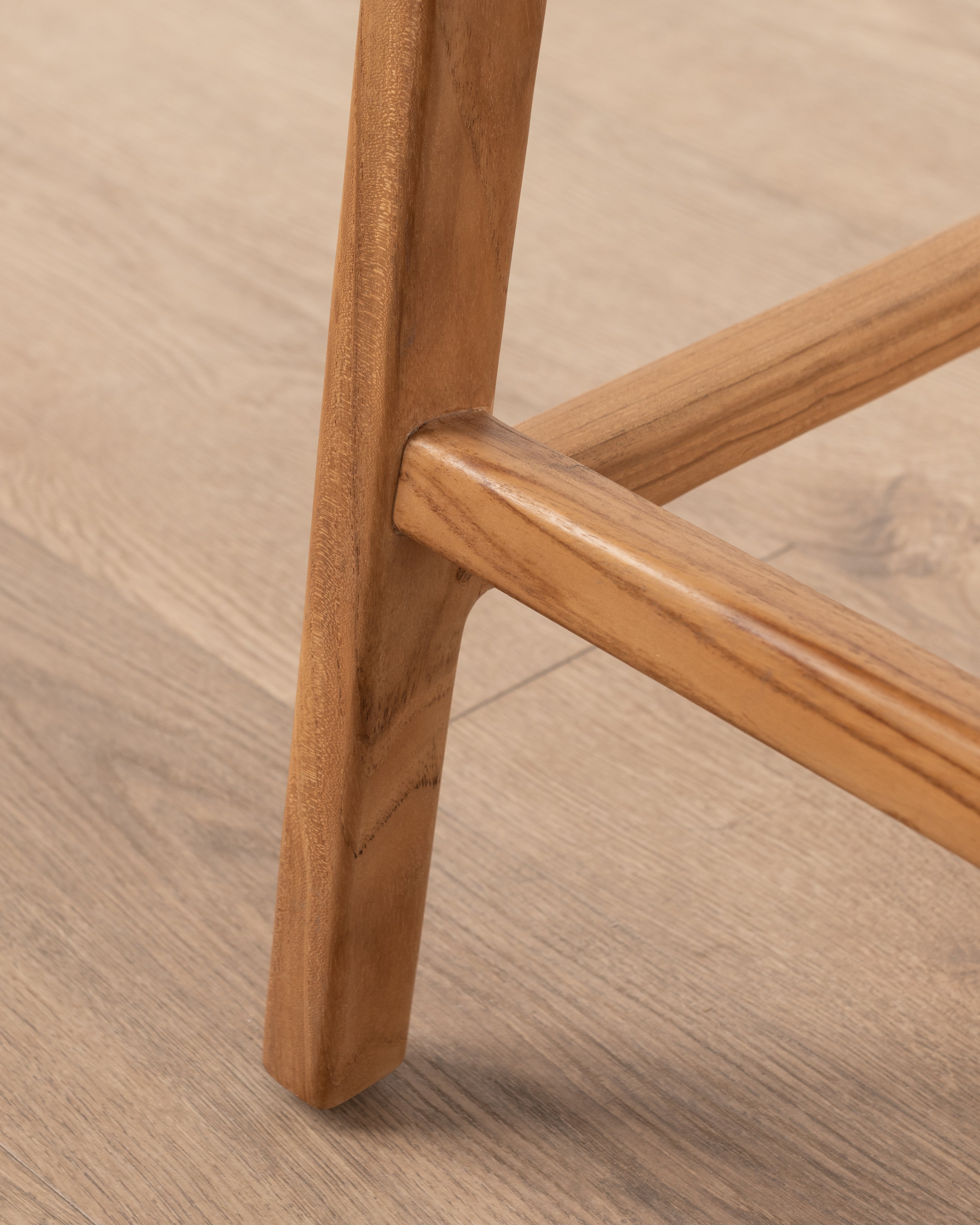Resort Pemba Counter Chair