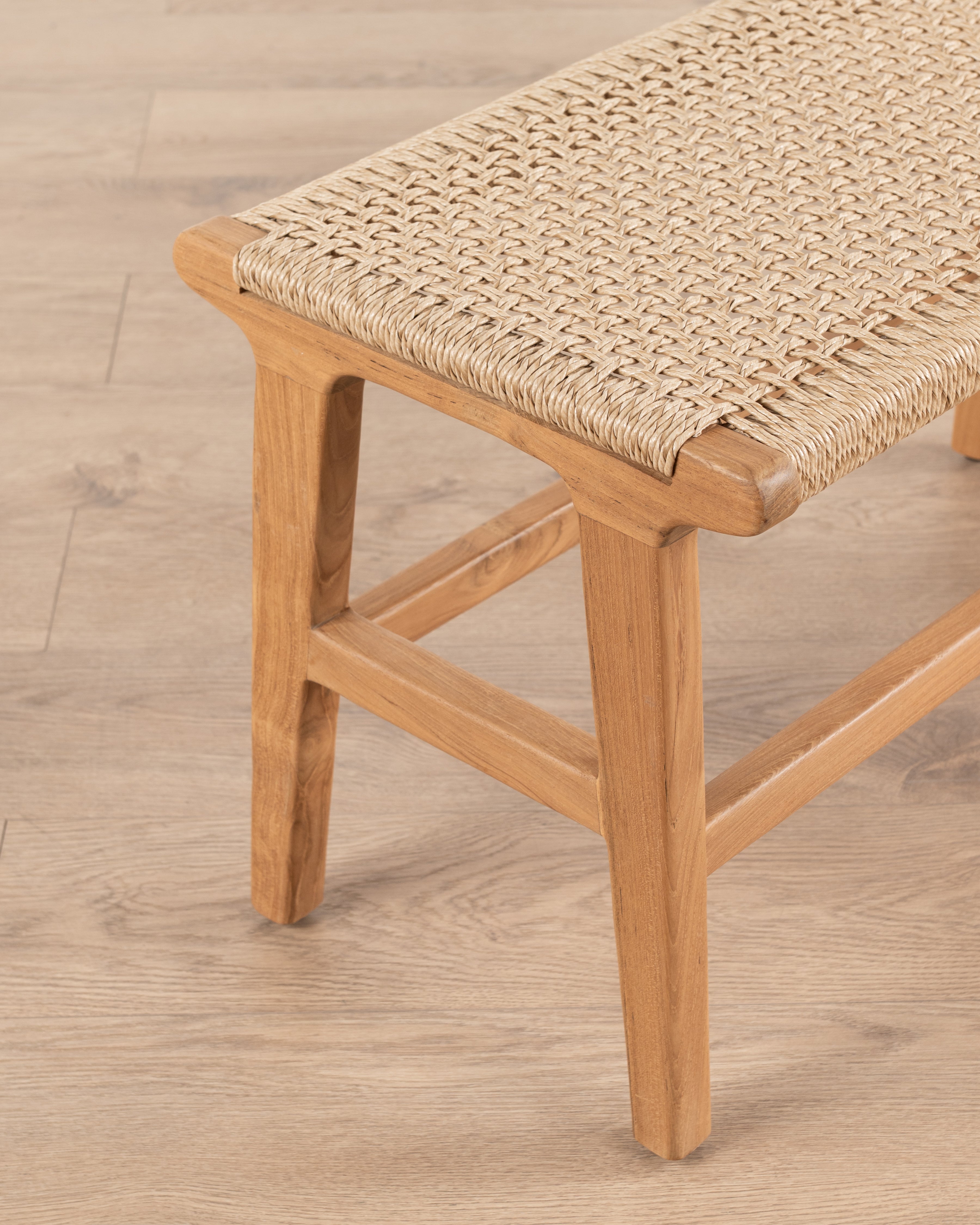 Resort Pemba Bench