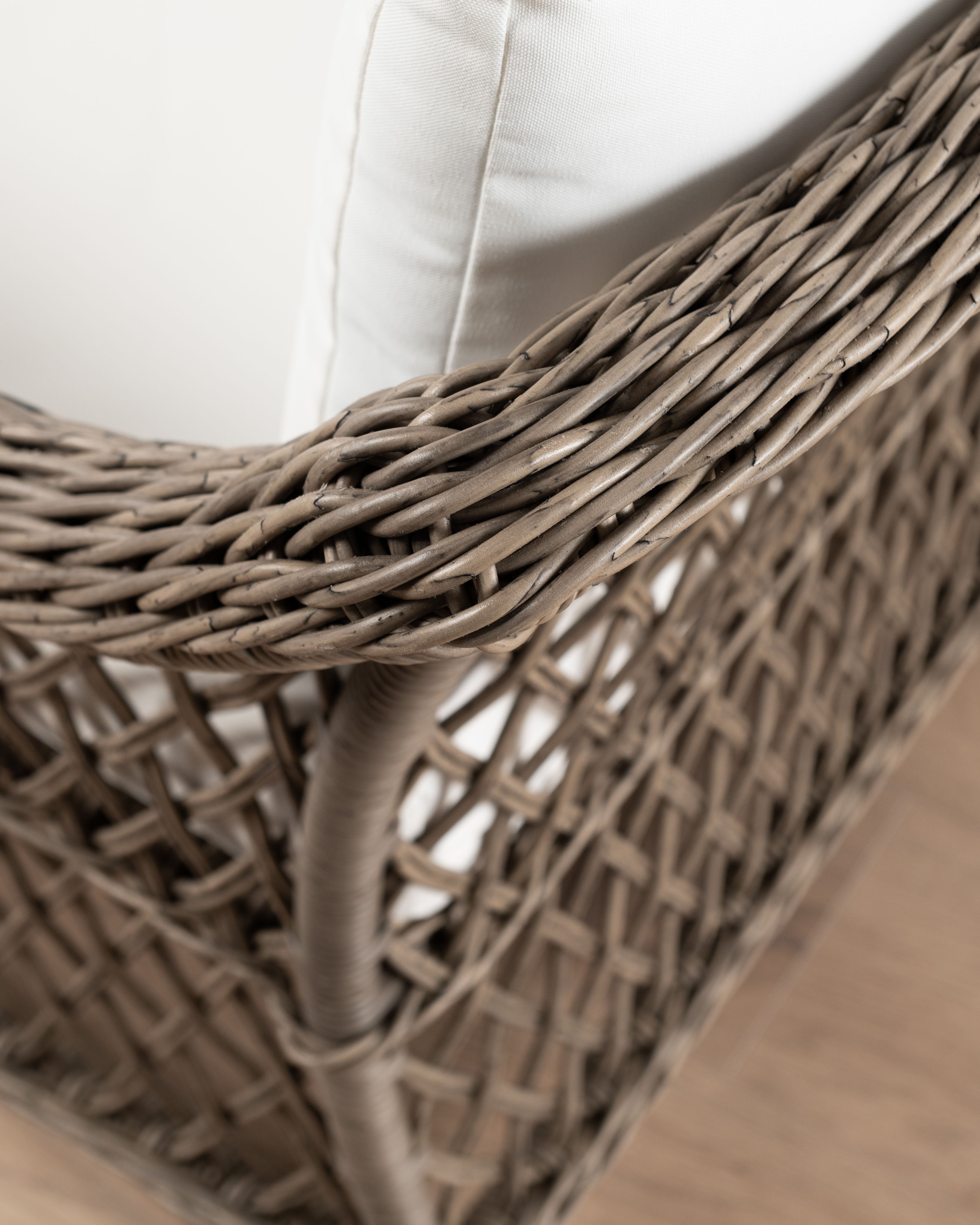 Bakoven 2.5 Seater Sofa