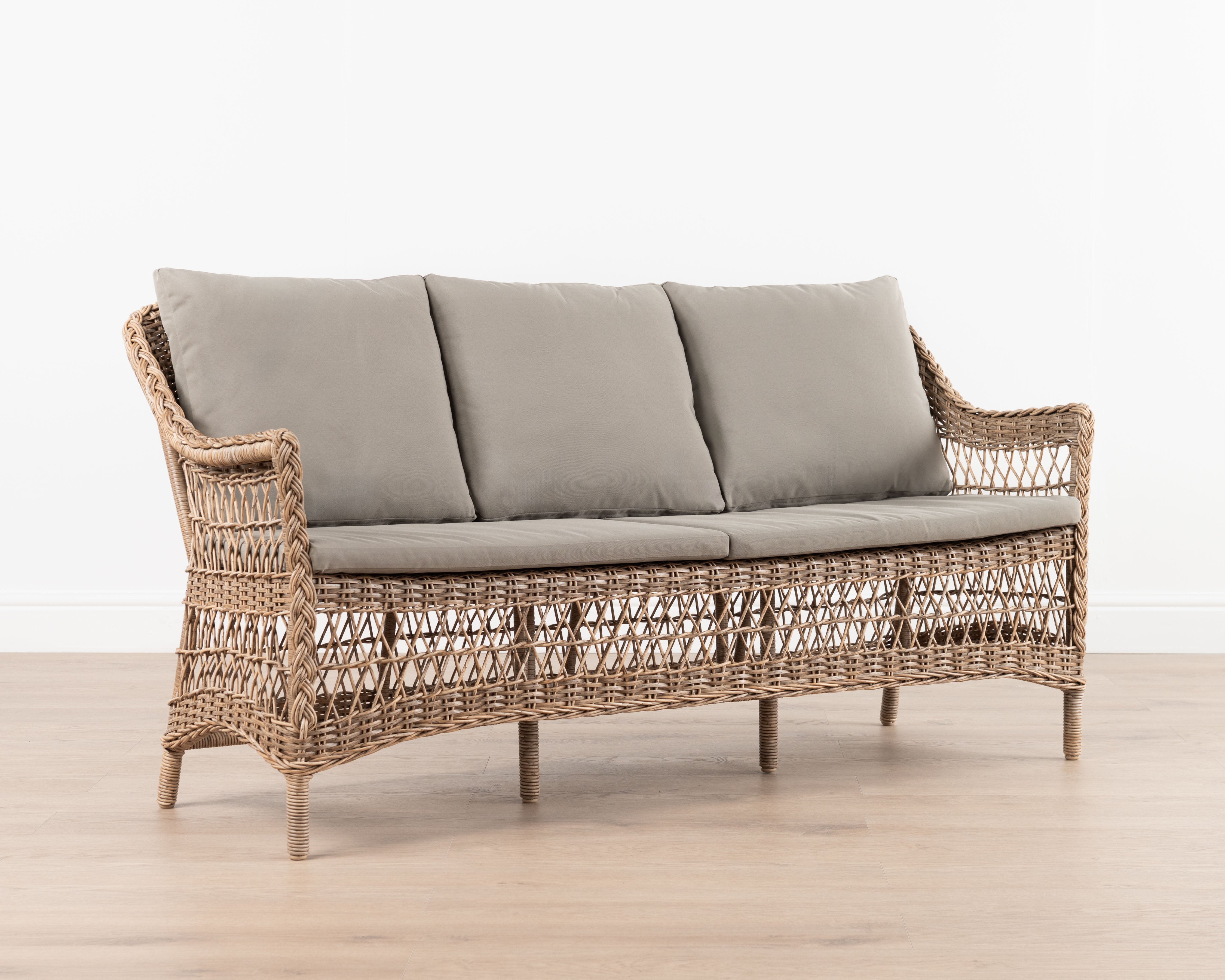 Courtyard 3 seater sofa
