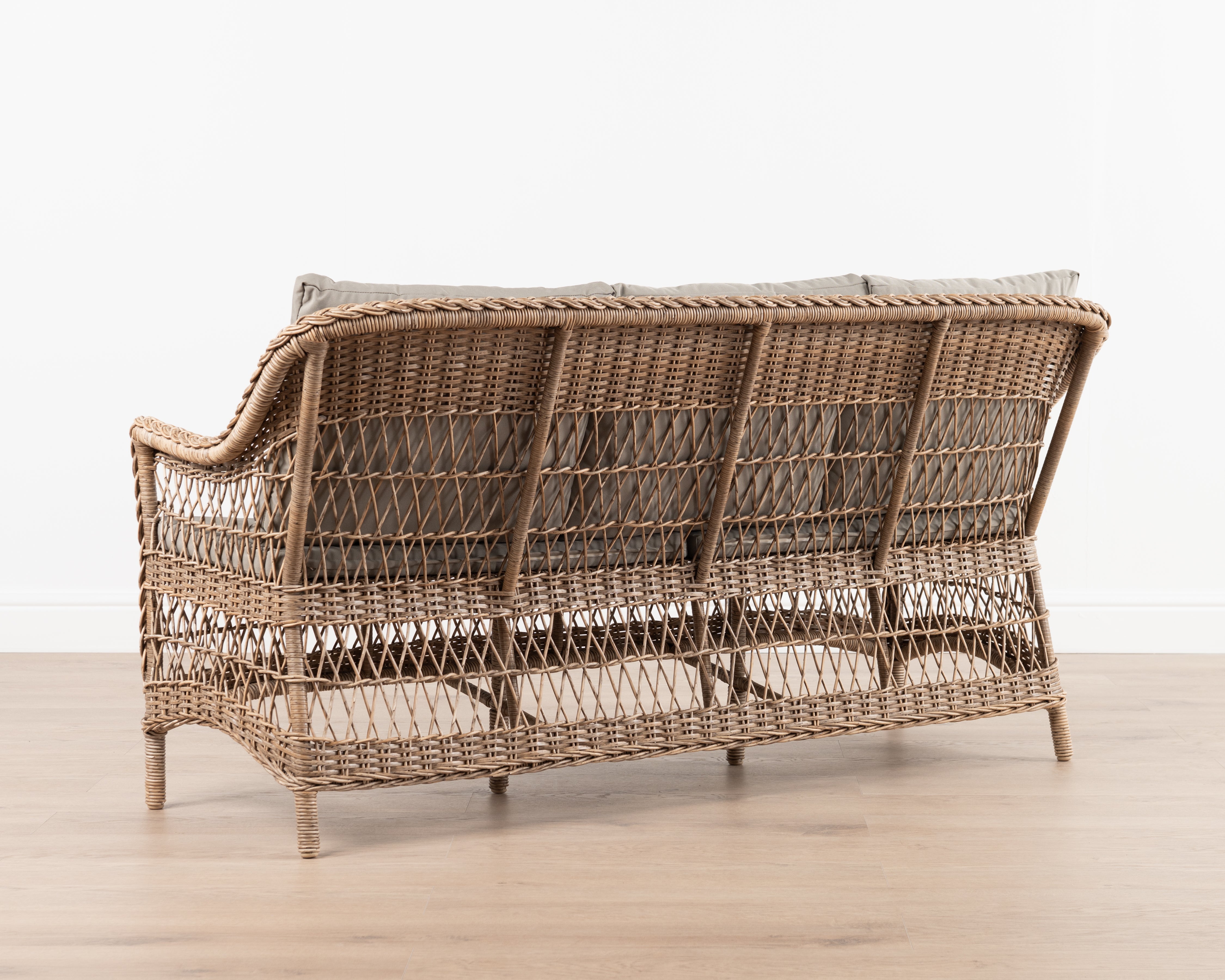 Courtyard 3 seater sofa