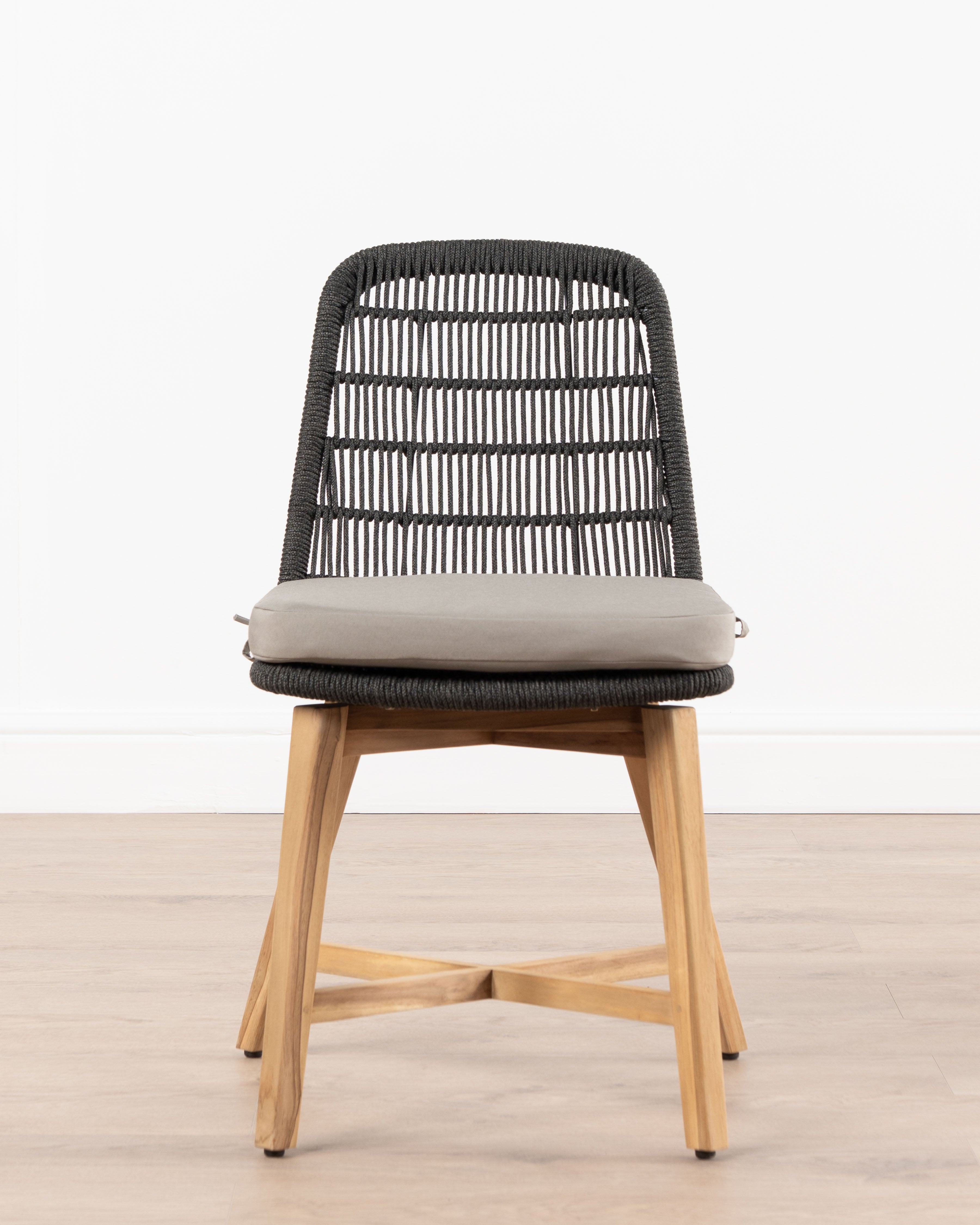 Resort Sandes Dining Chair | Black