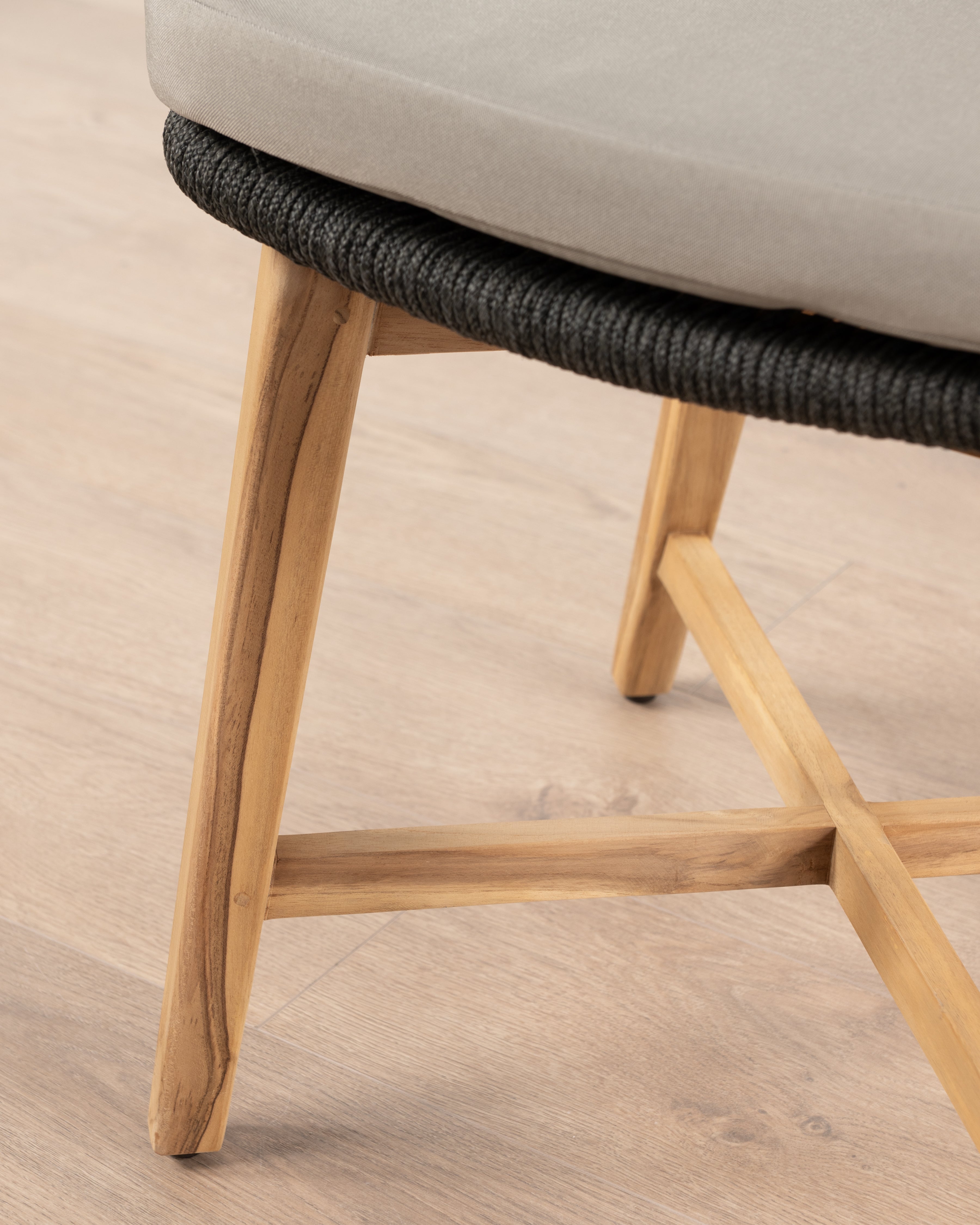 Resort Sandes Dining Chair | Black