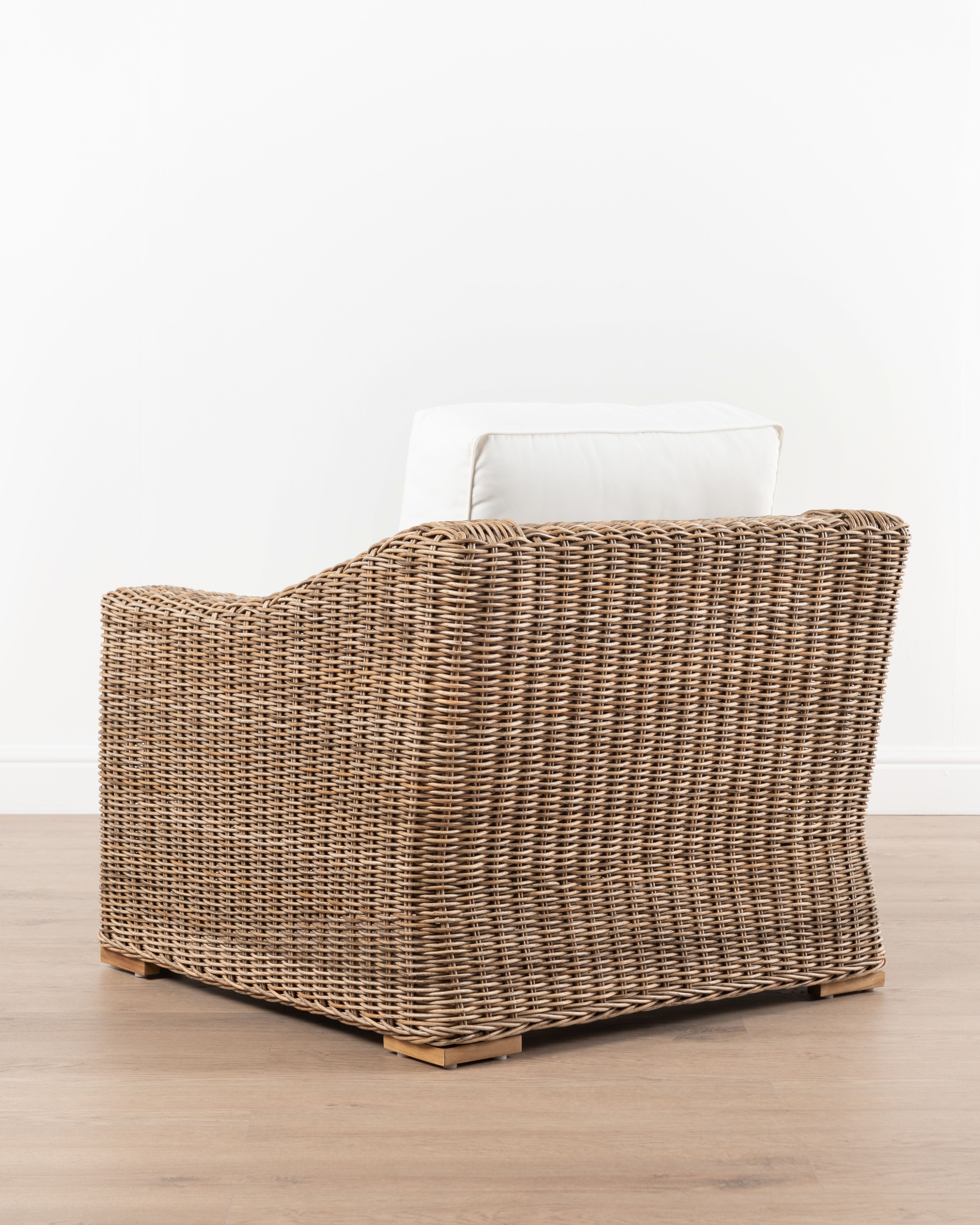 Vineyard Lounge chair
