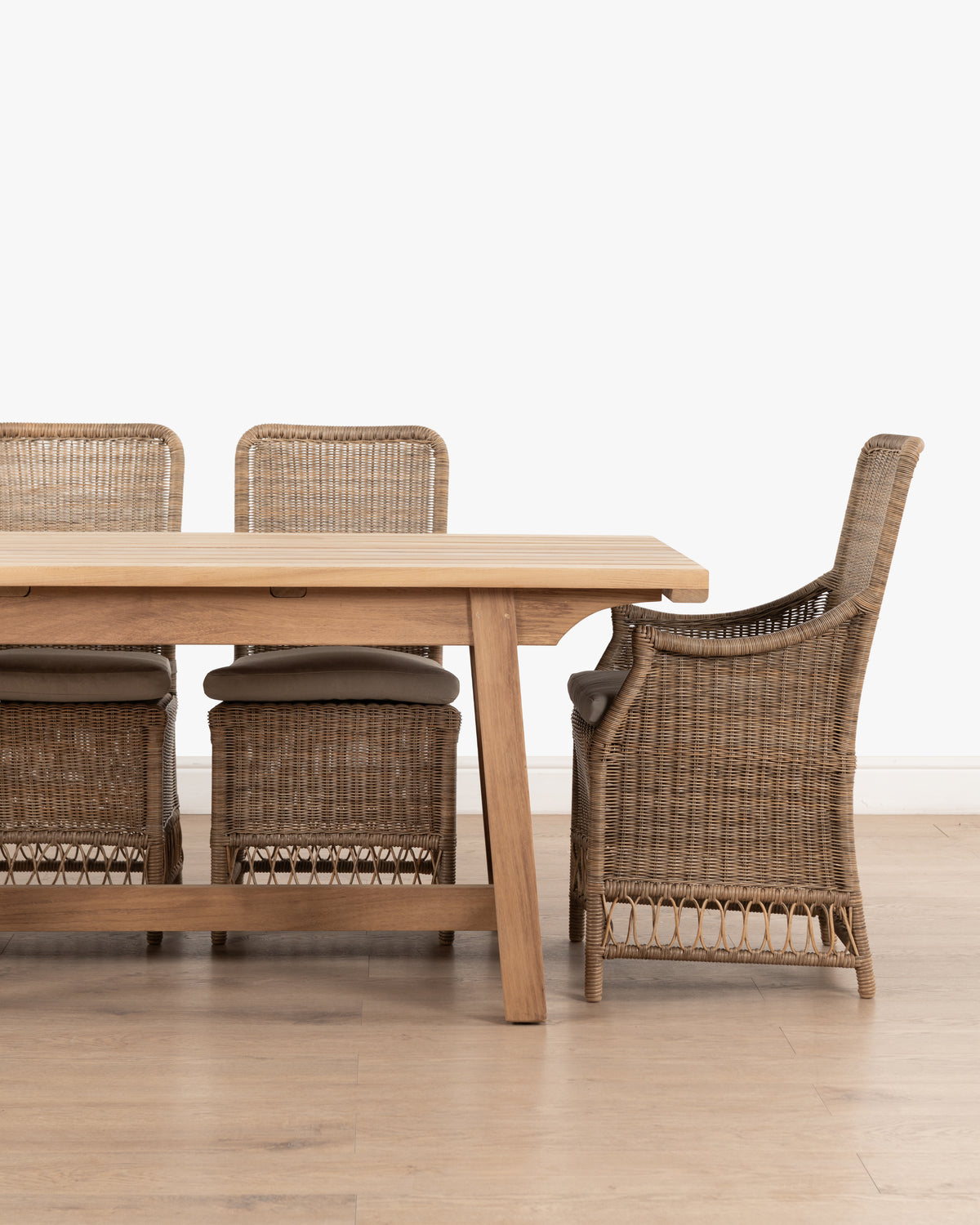 Courtyard Carver Chair