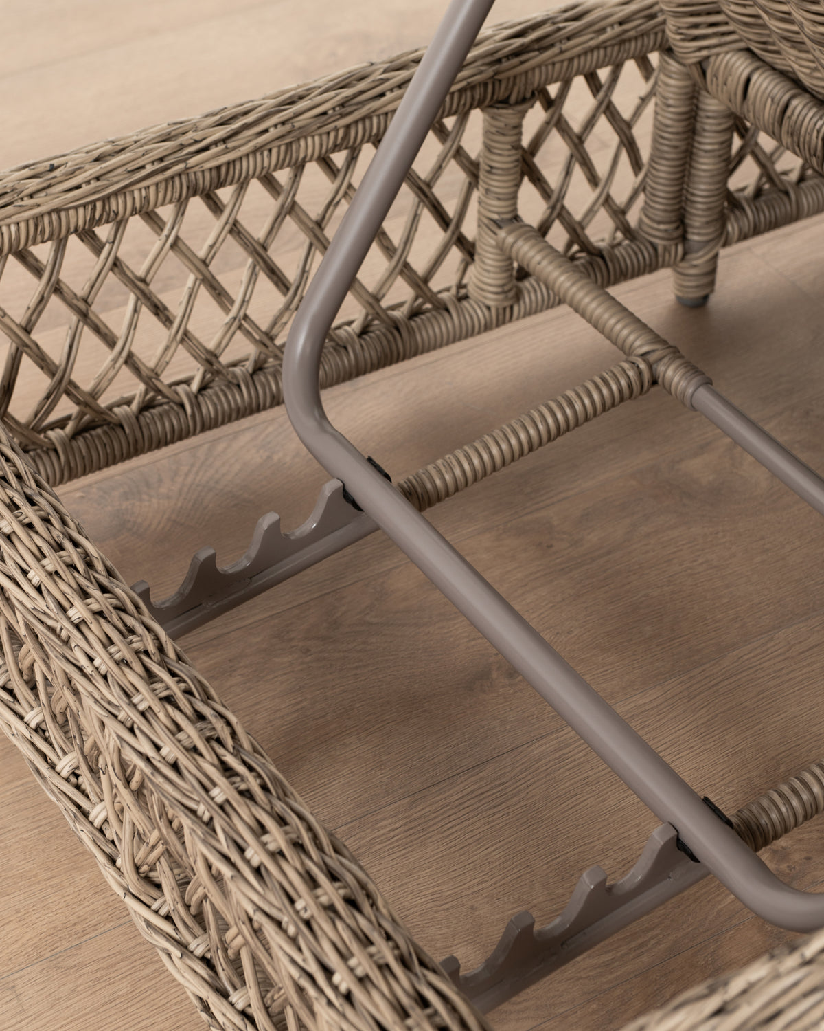 Bakoven Lounger