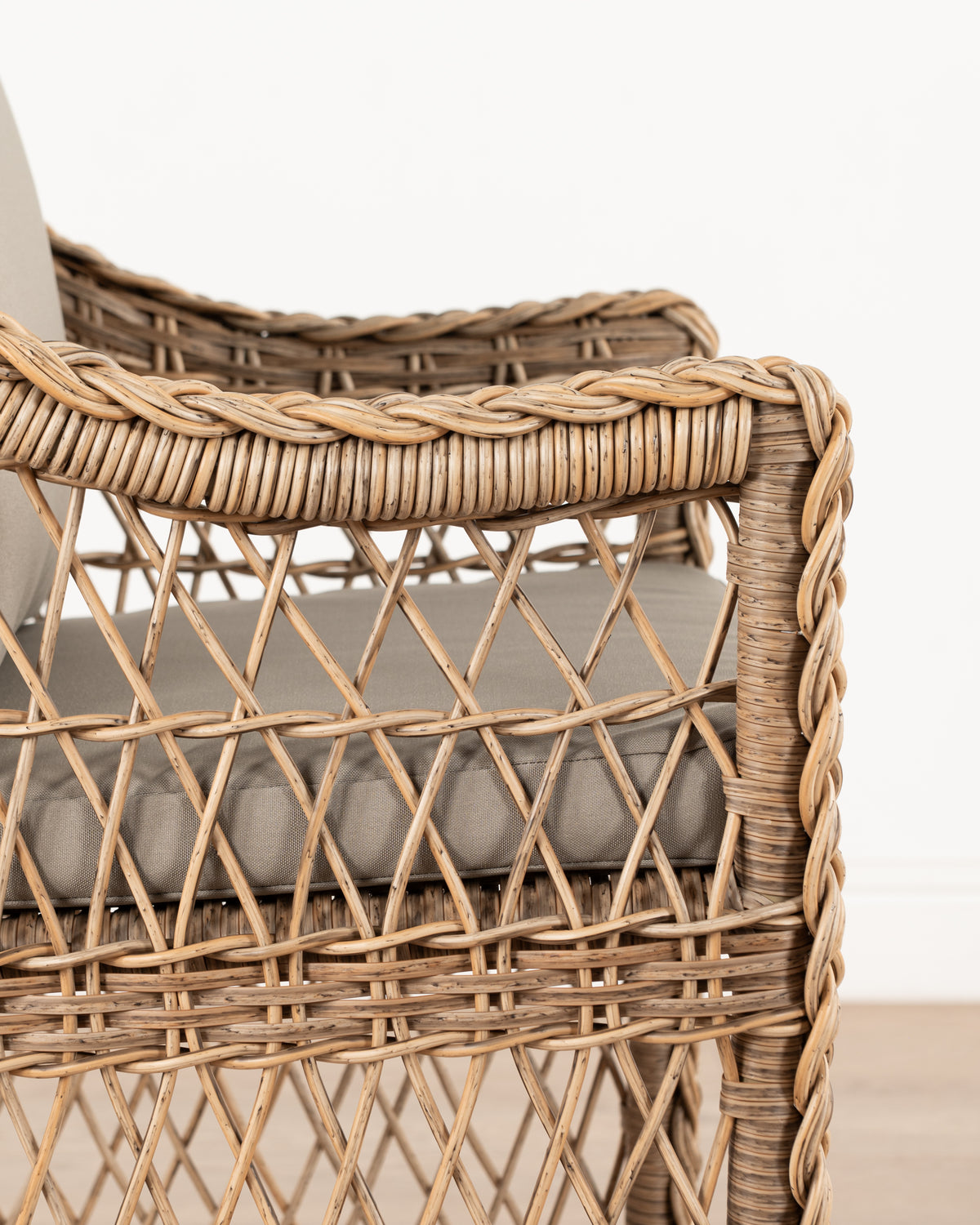Courtyard Bar Chair