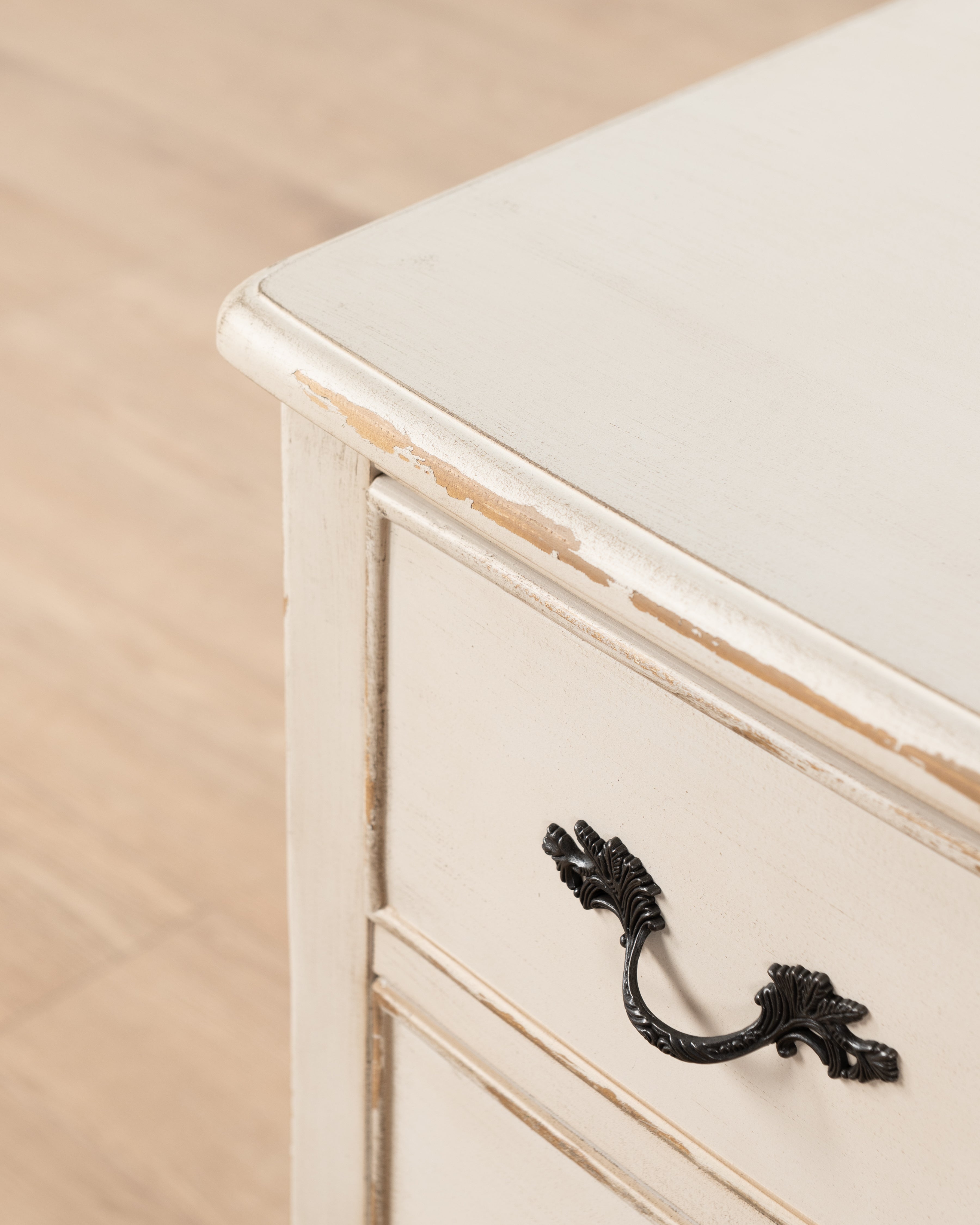 Louise Chest of drawers