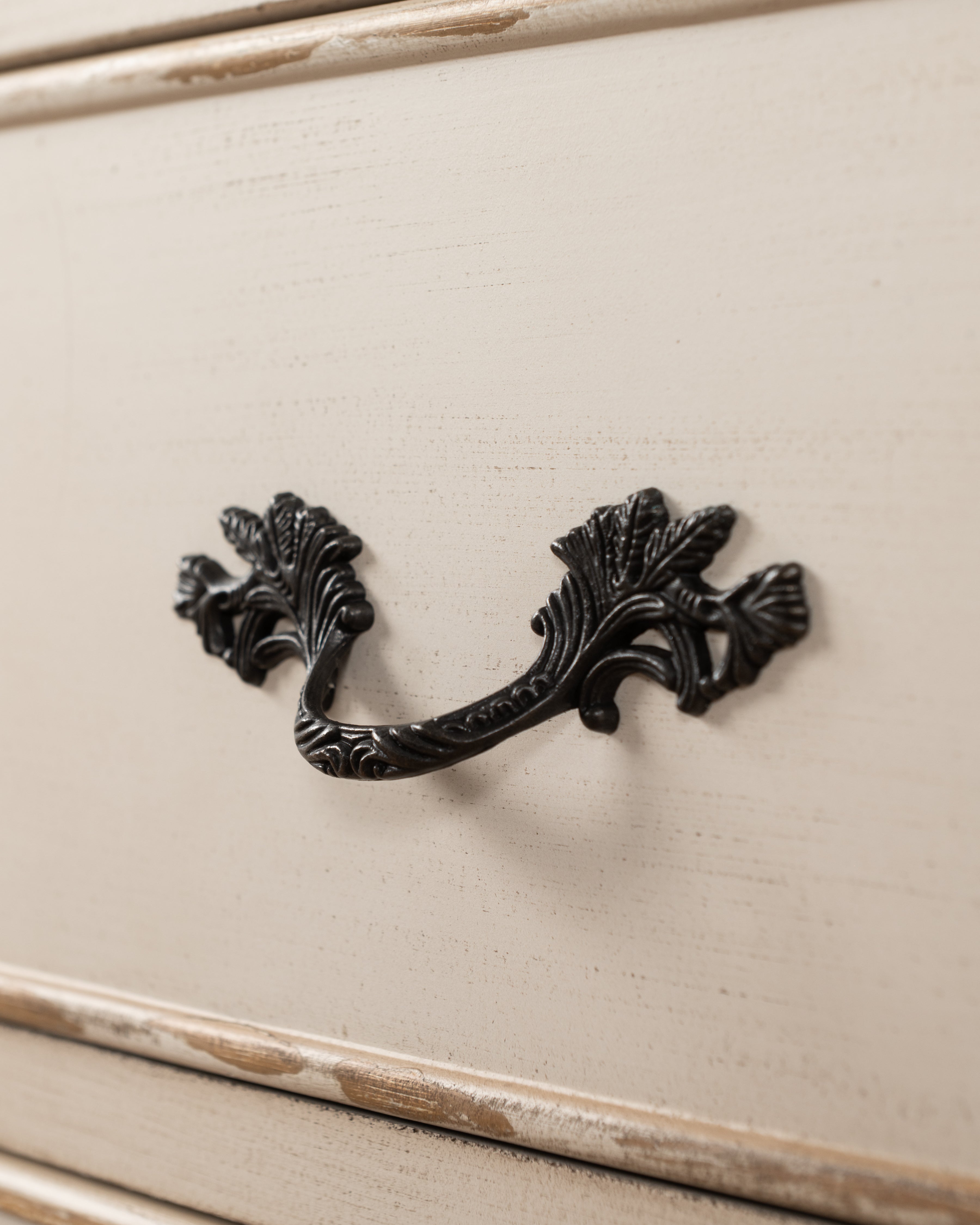 Louise Chest of drawers