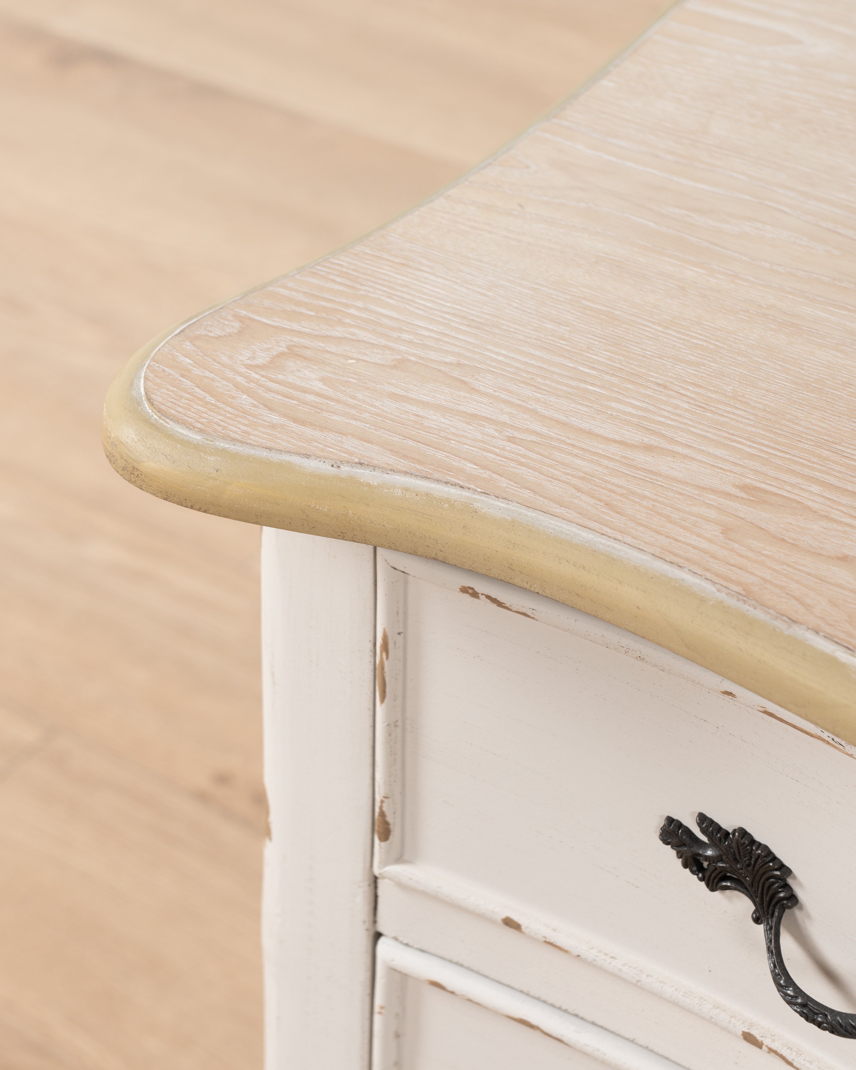 Estelle Chest of Drawers | Antique white