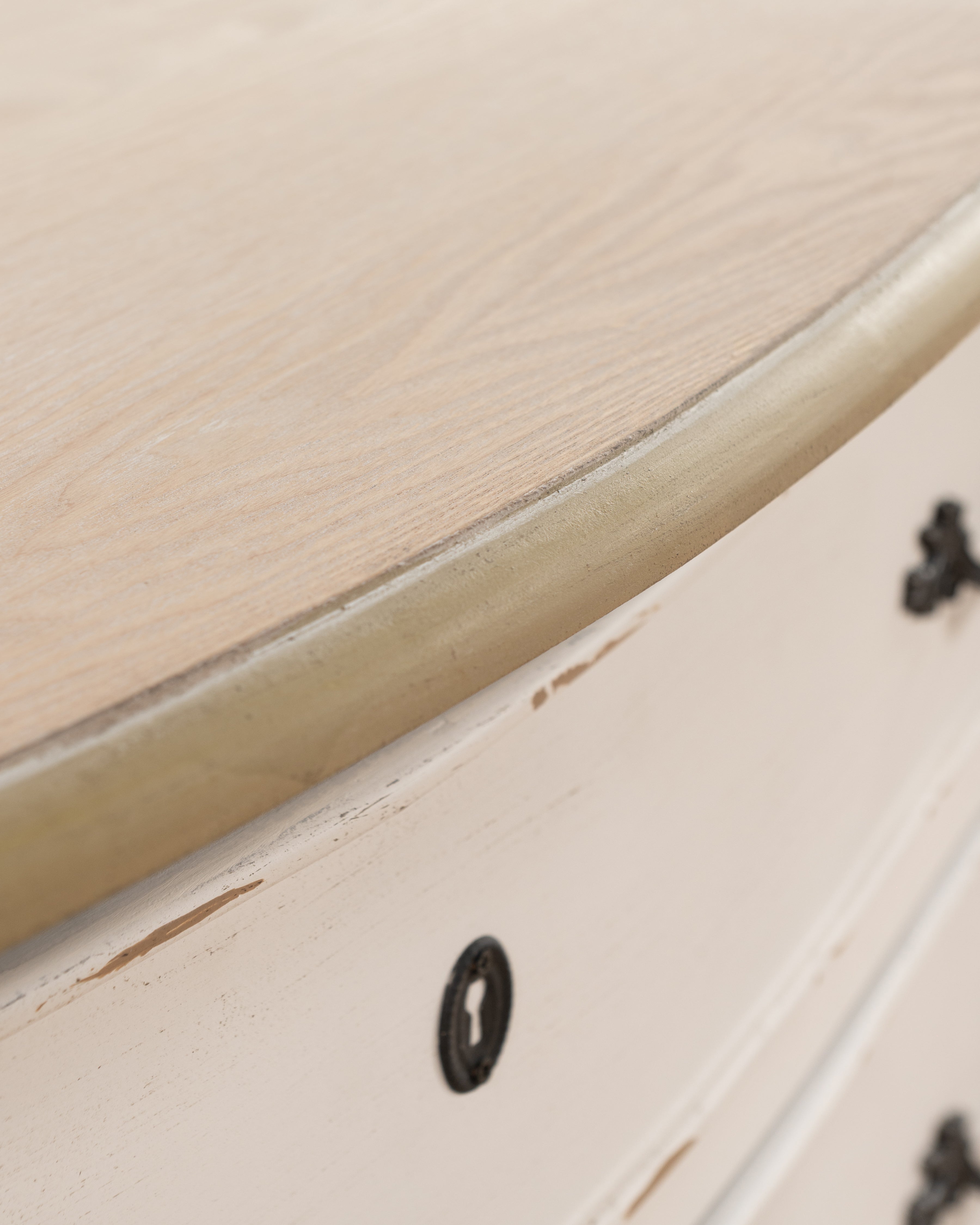 Estelle Chest of Drawers | Antique white
