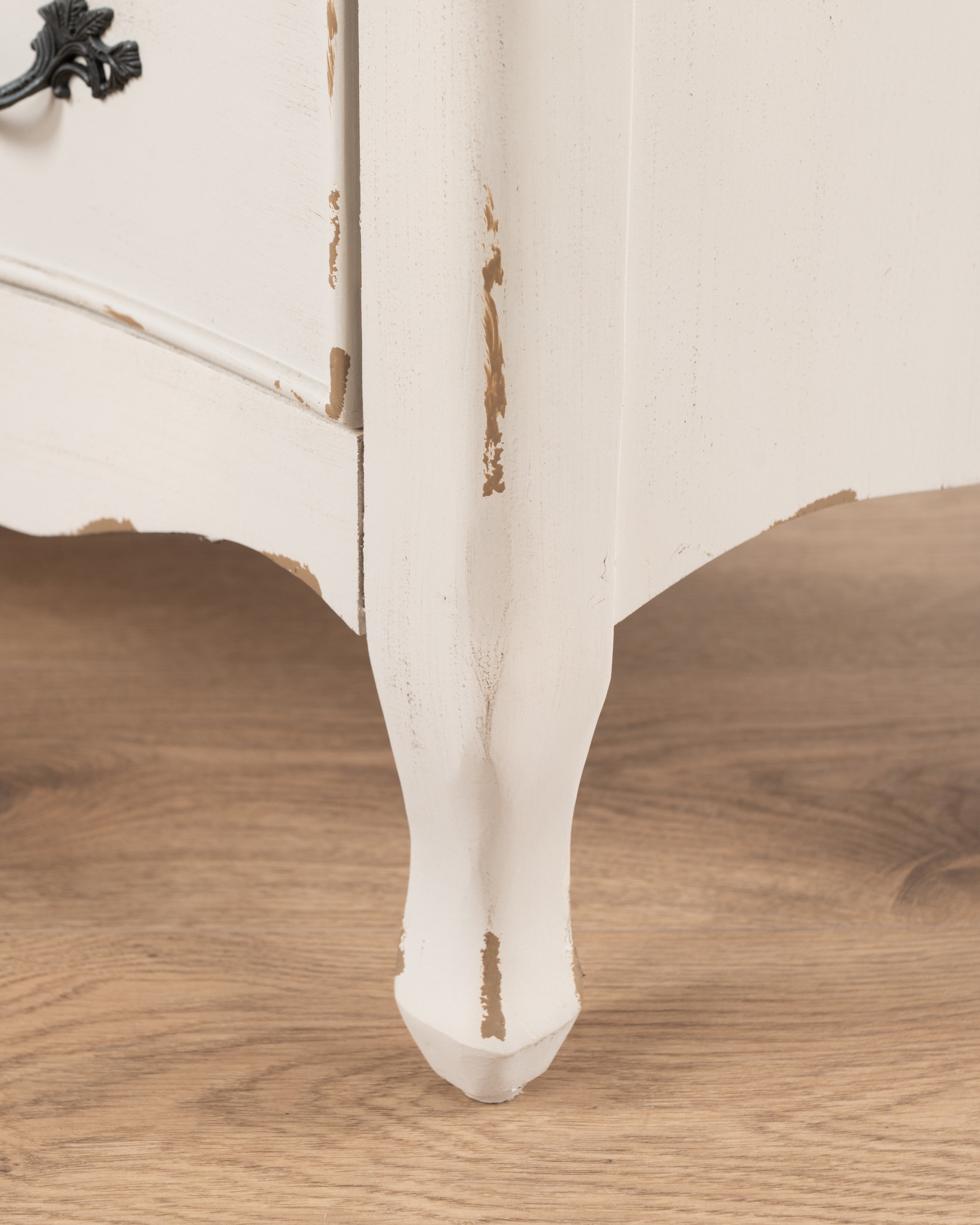 Estelle Chest of Drawers | Antique white