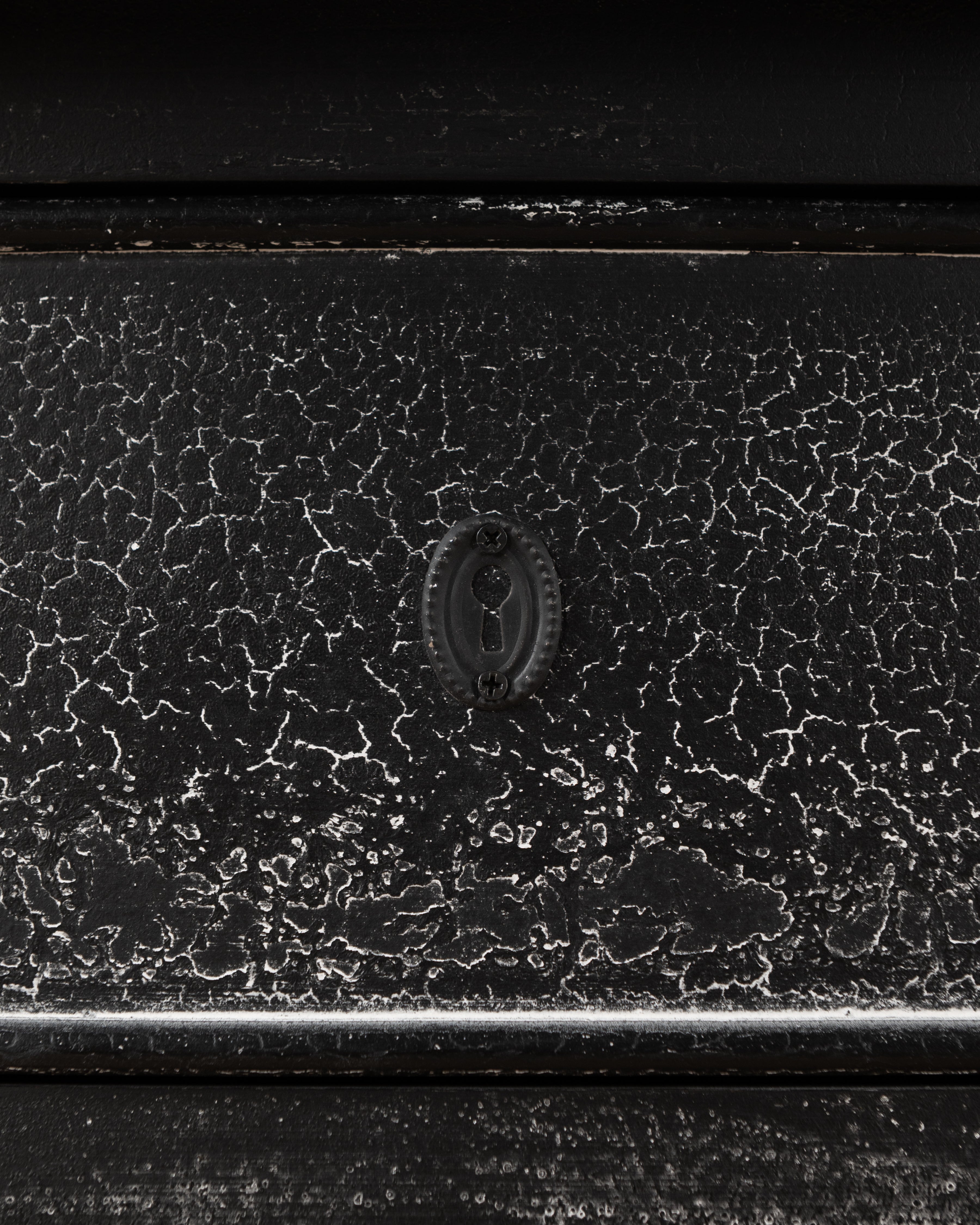 Estelle Chest of Drawers | Distressed Black