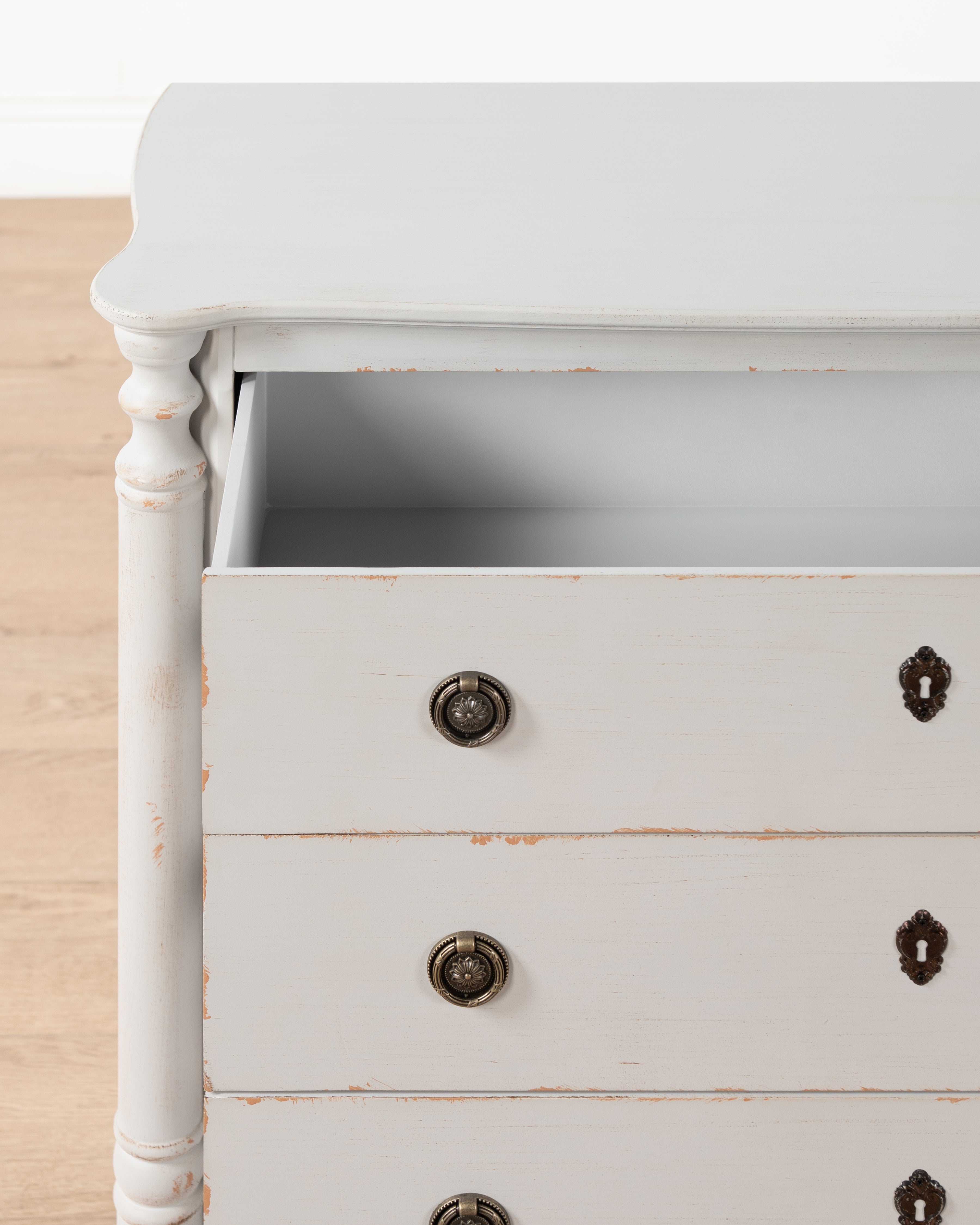 Isabelle Chest of Drawers