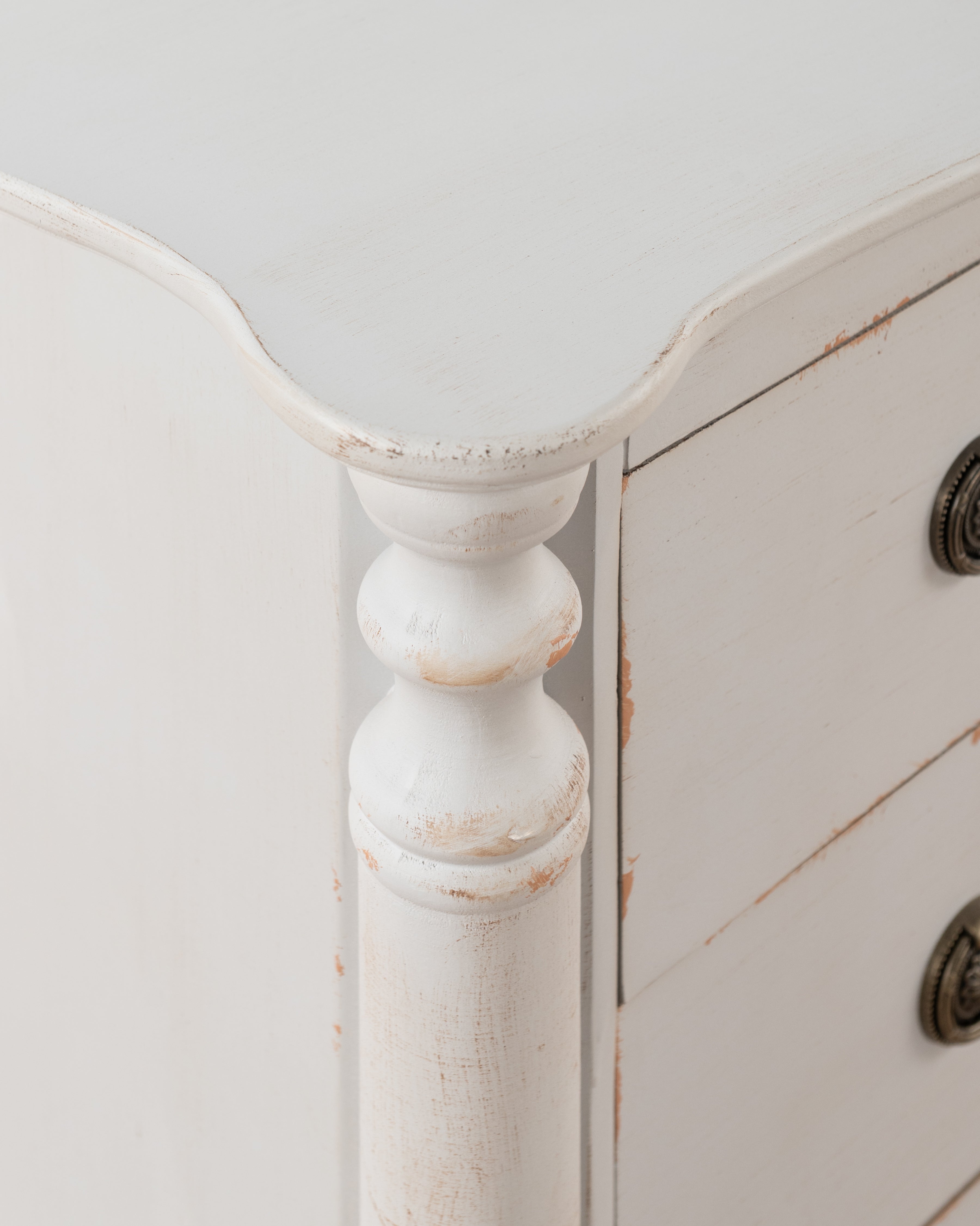 Isabelle Chest of Drawers