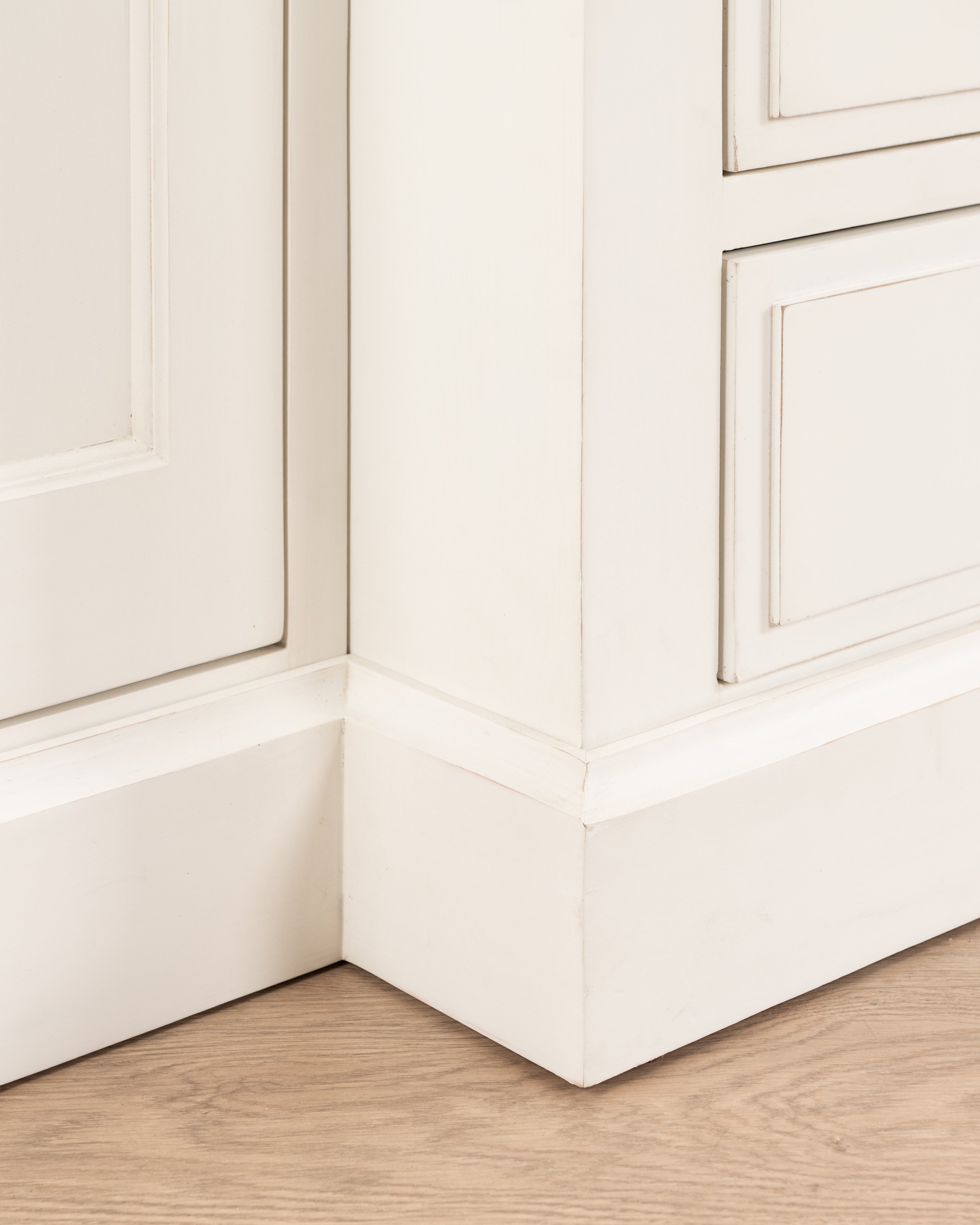 Hampshire 4 Door Wardrobe | 4 Drawers - White