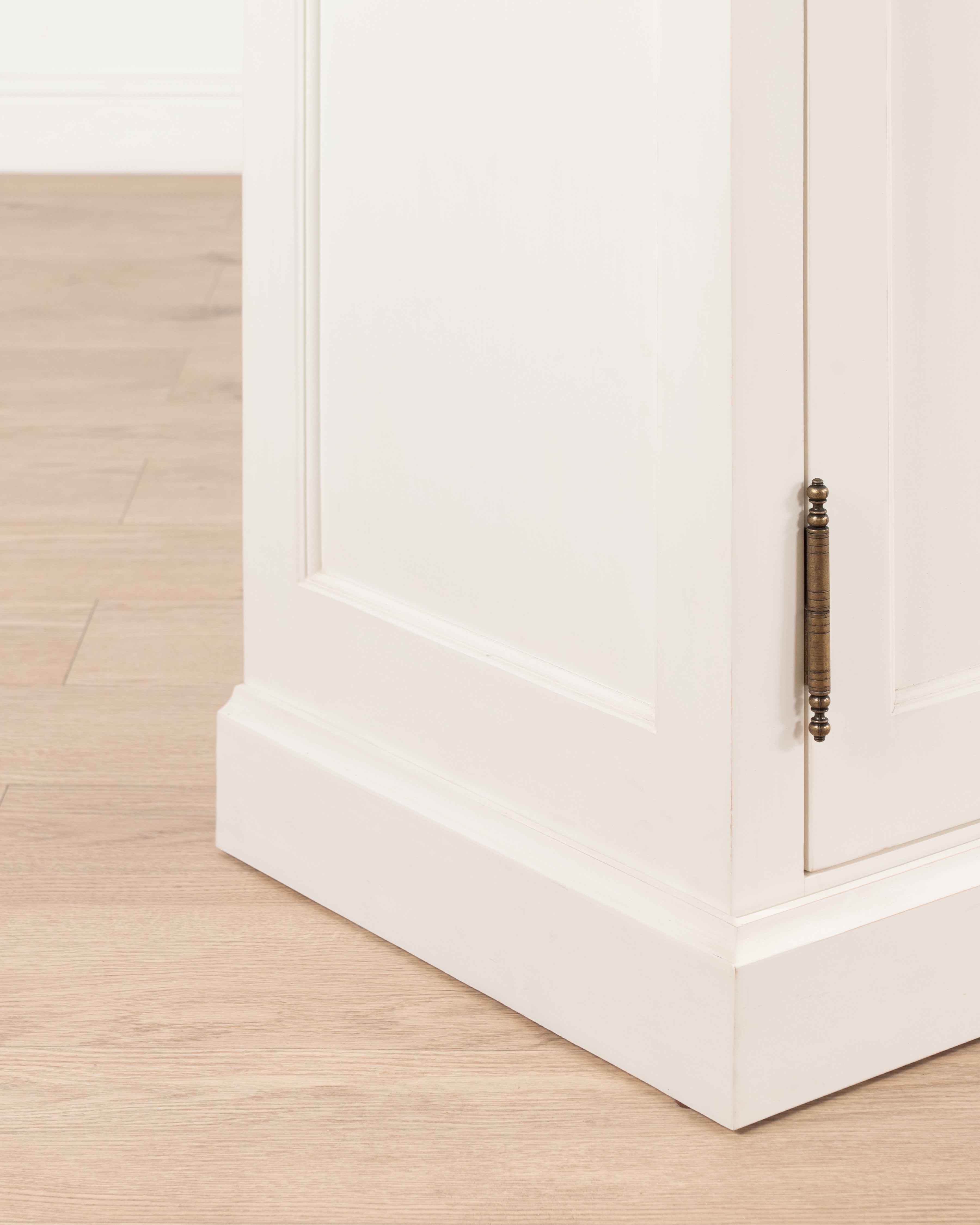 Hampshire 4 Door Wardrobe | 4 Drawers - White