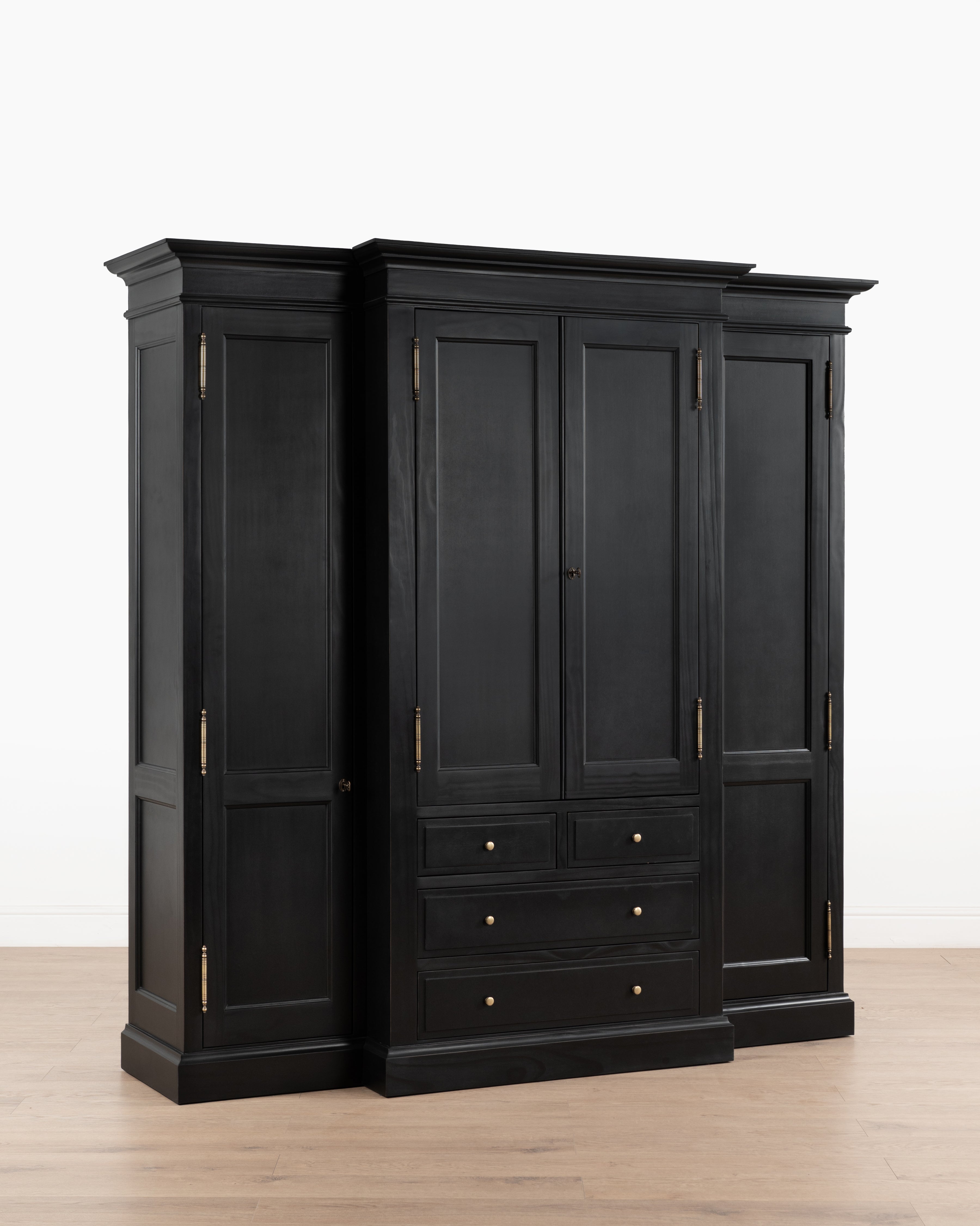 Hampshire Four Door Wardrobe | 4 Drawers