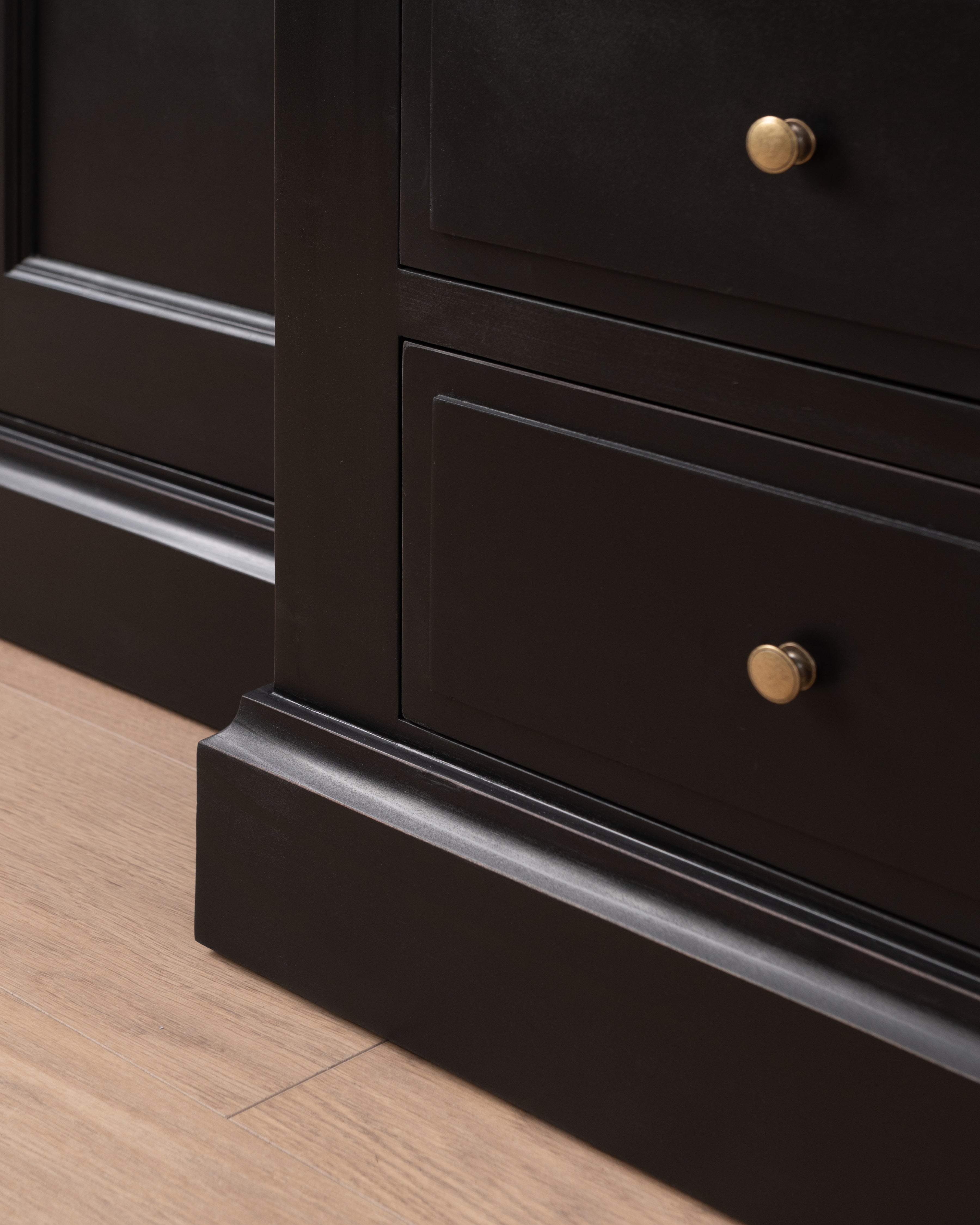 Hampshire Four Door Wardrobe | 4 Drawers