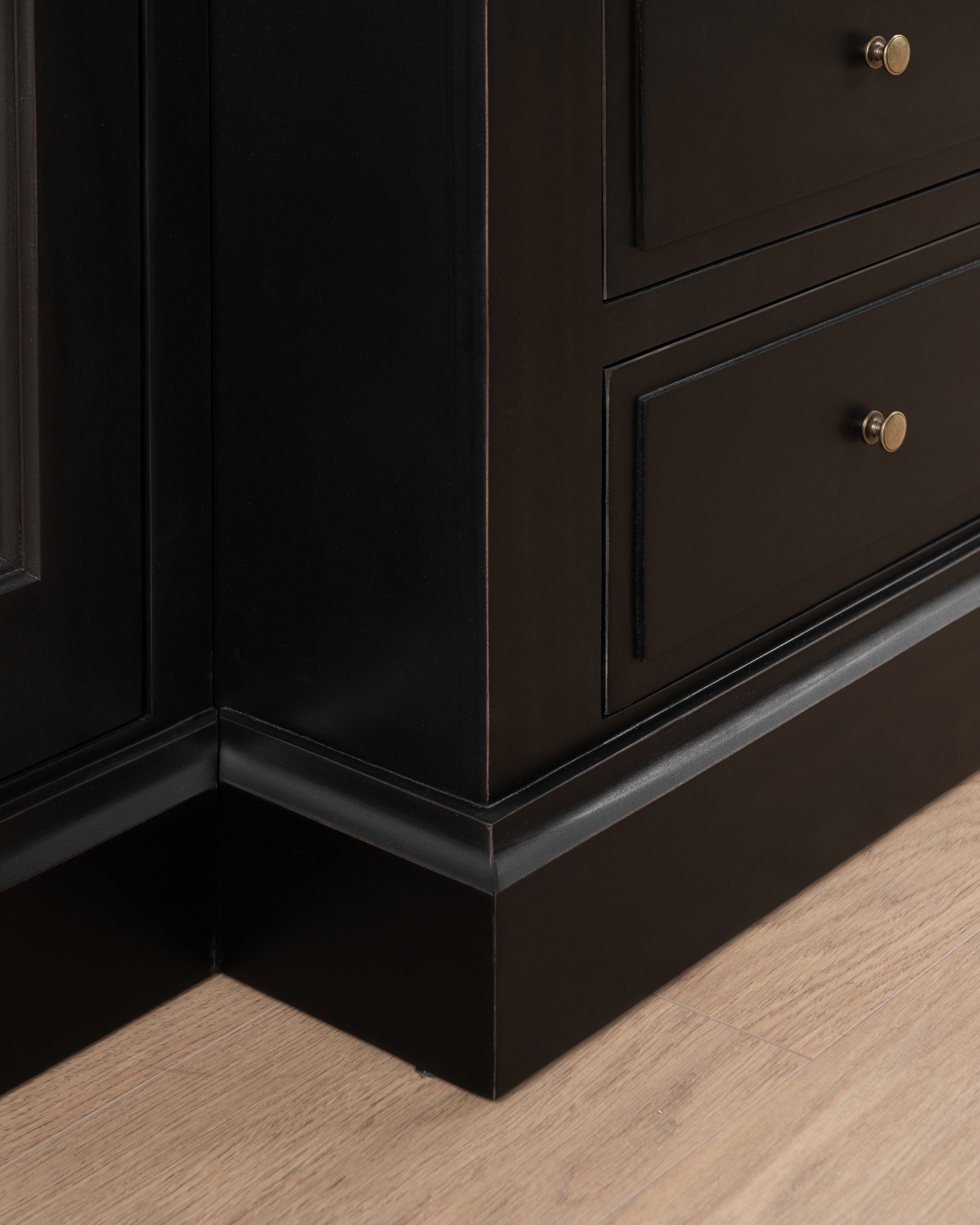 Hampshire Four Door Wardrobe | 4 Drawers