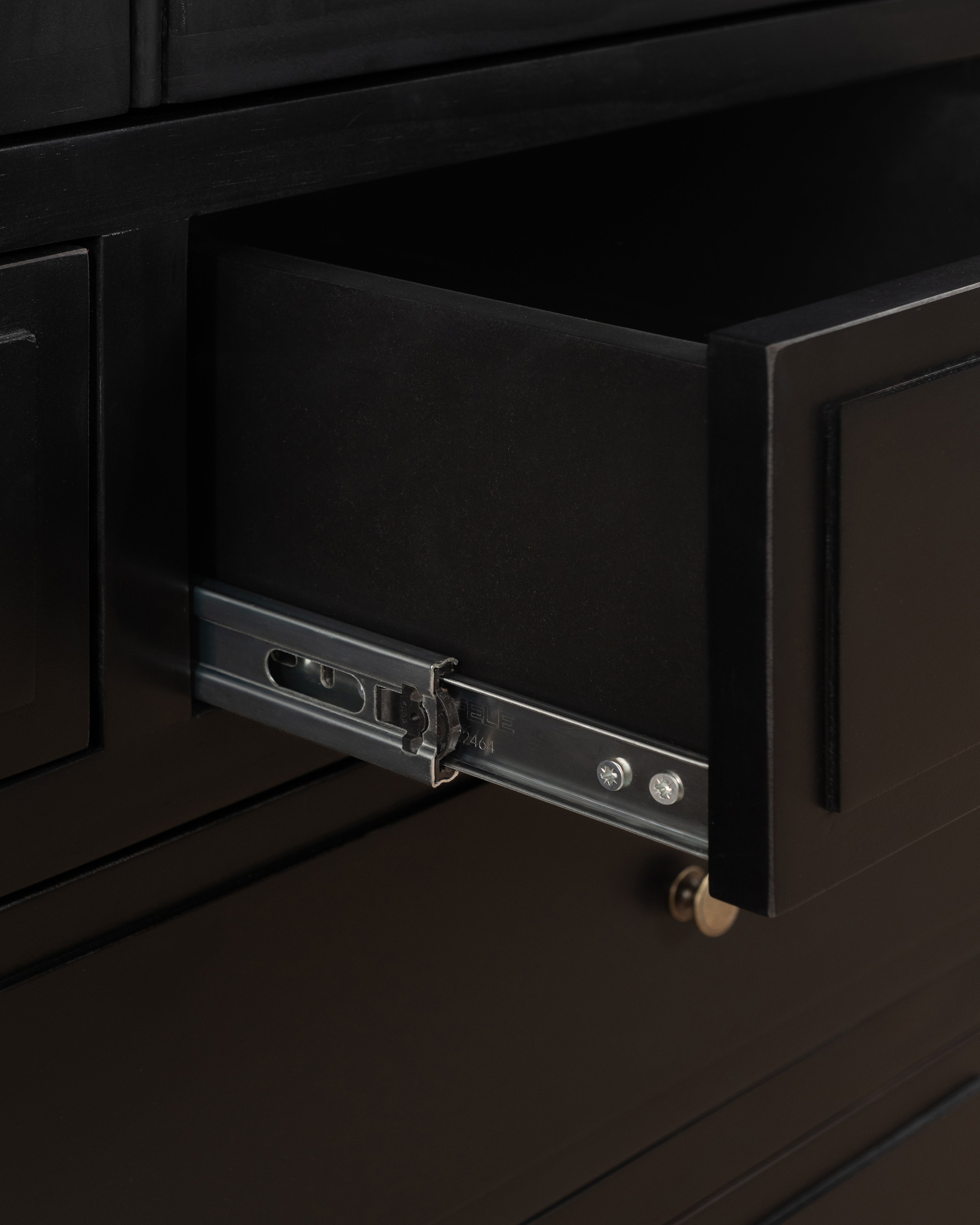 Hampshire Four Door Wardrobe | 4 Drawers