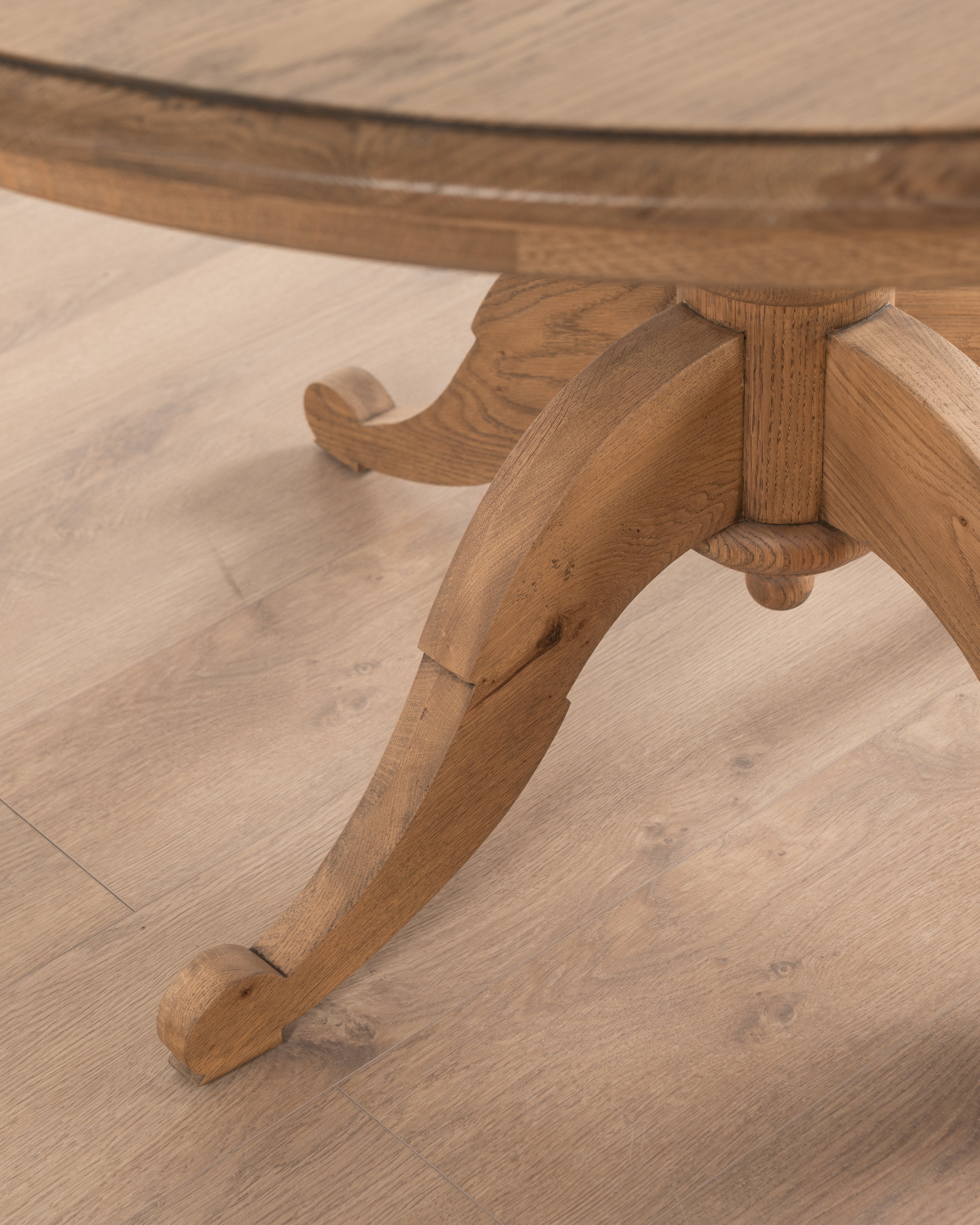 Oxford Round 4-Seater Dining Table