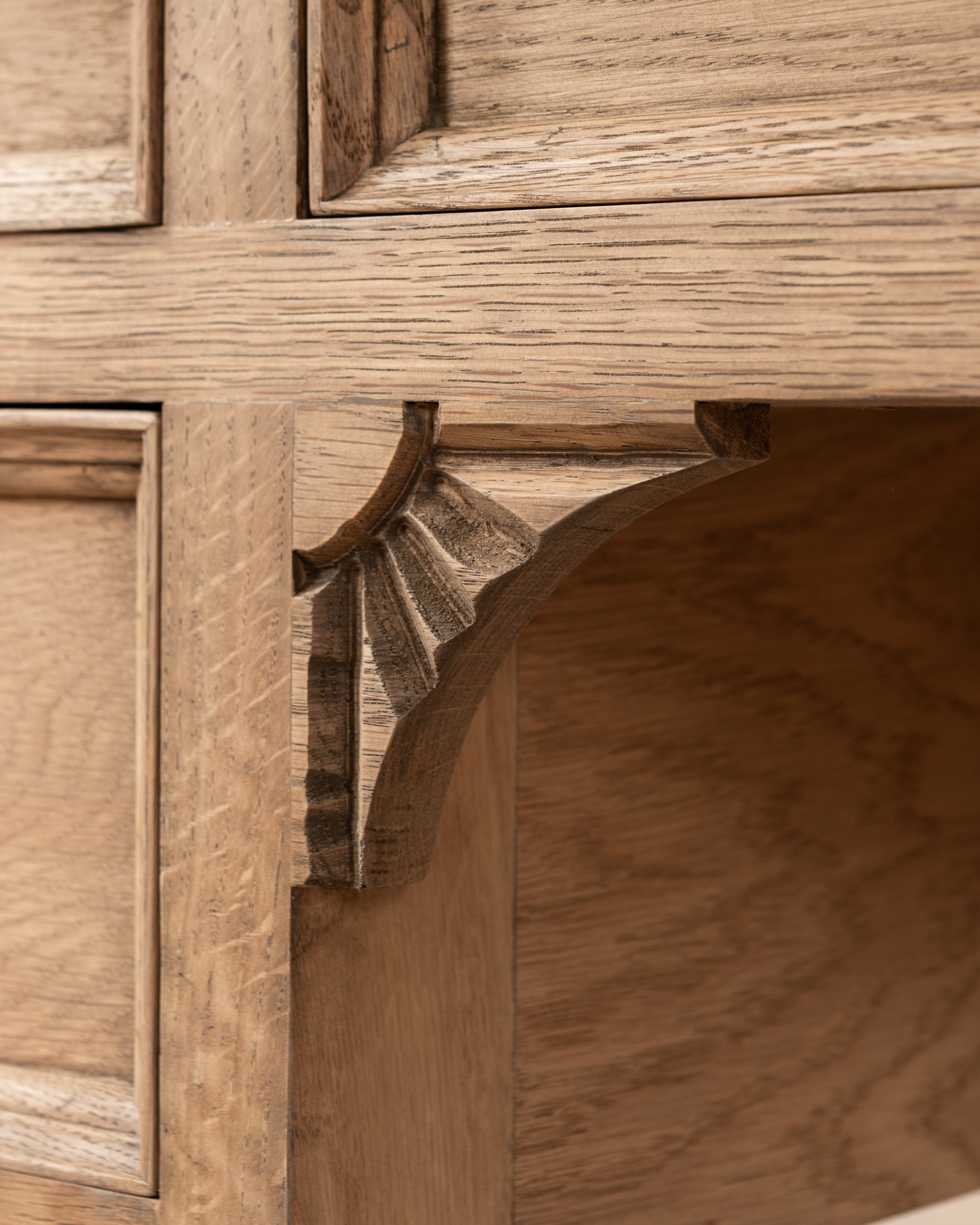 Normandy writing table - 5 drawer