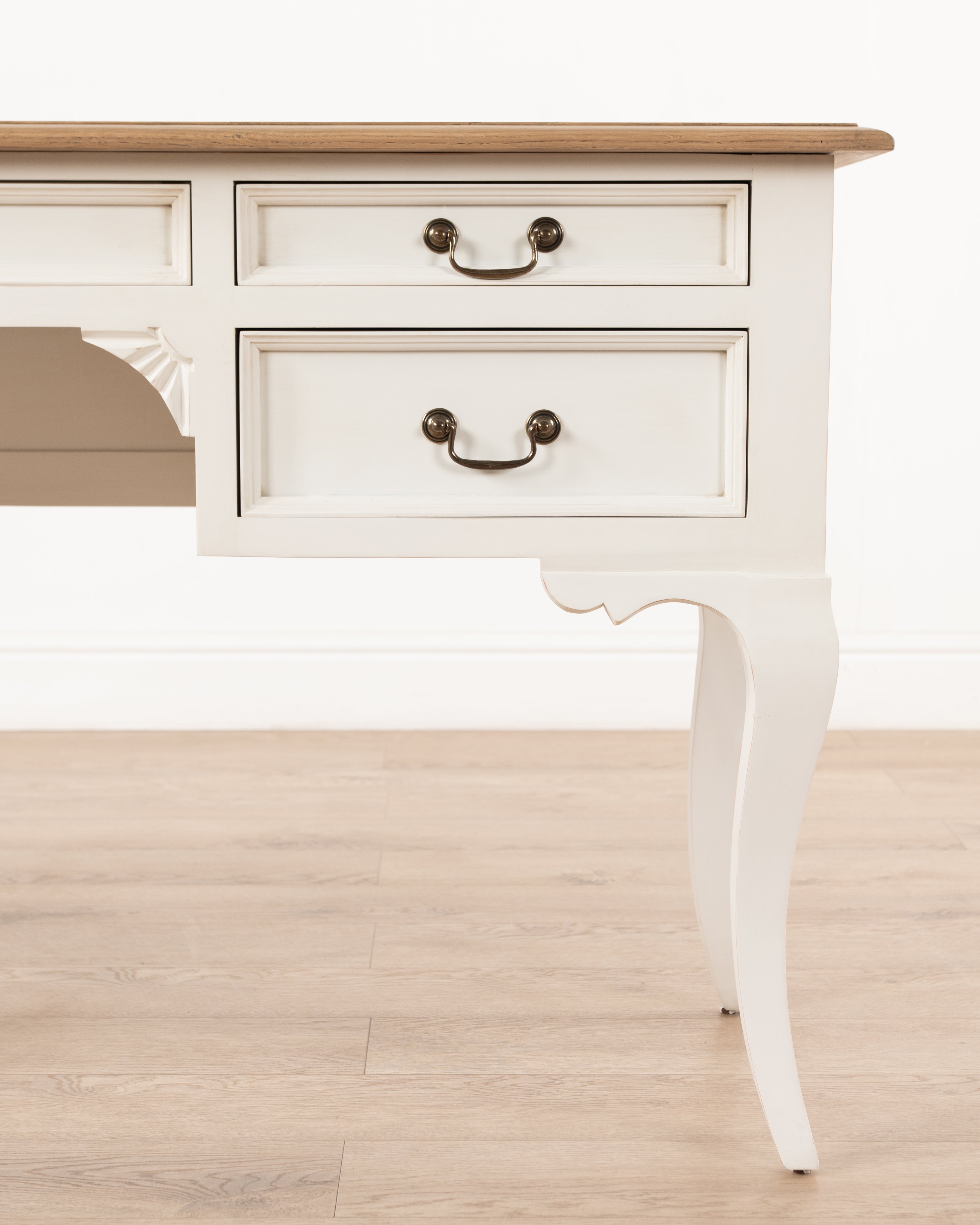 Normandy writing table - 5 drawer