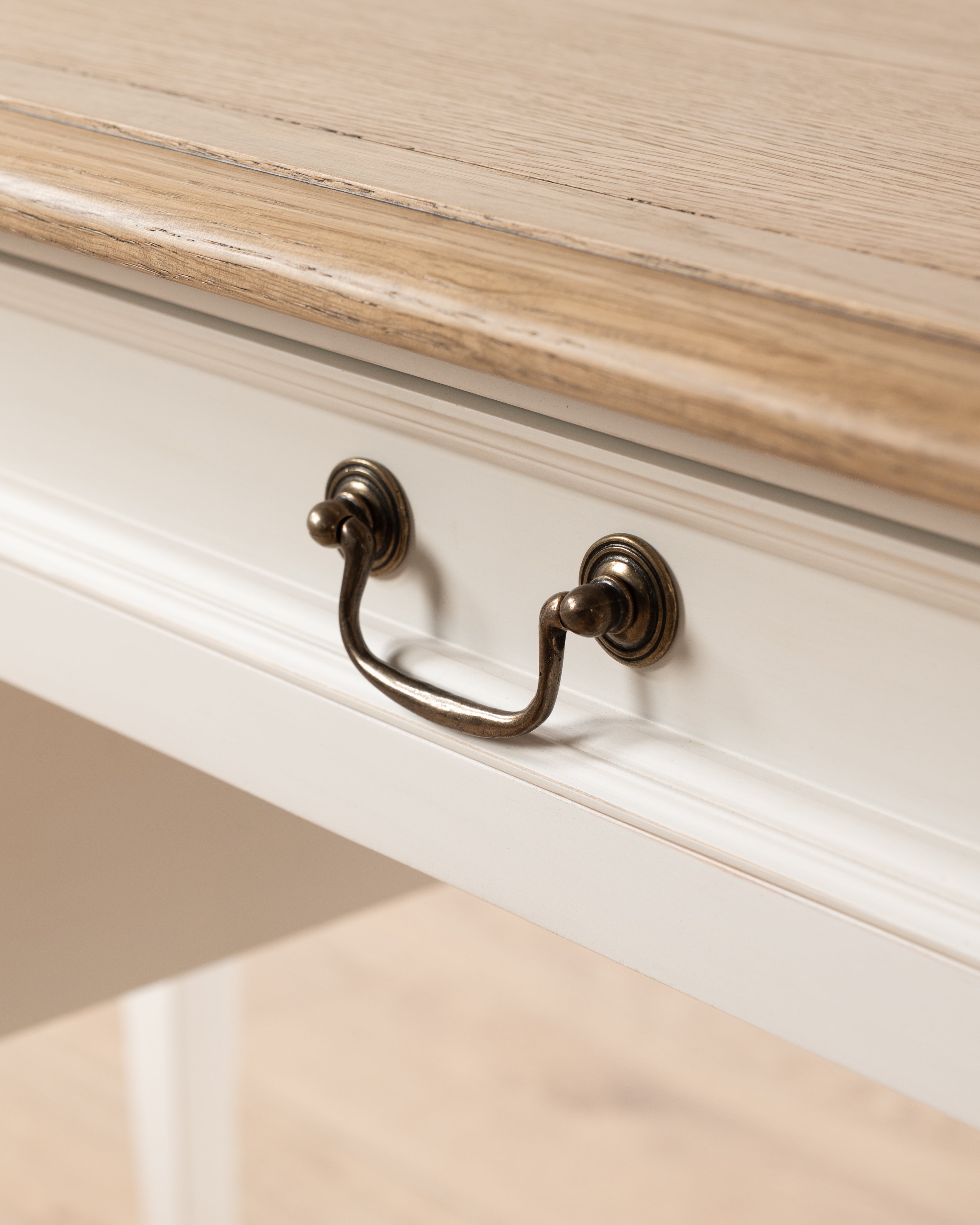 Normandy writing table - 5 drawer