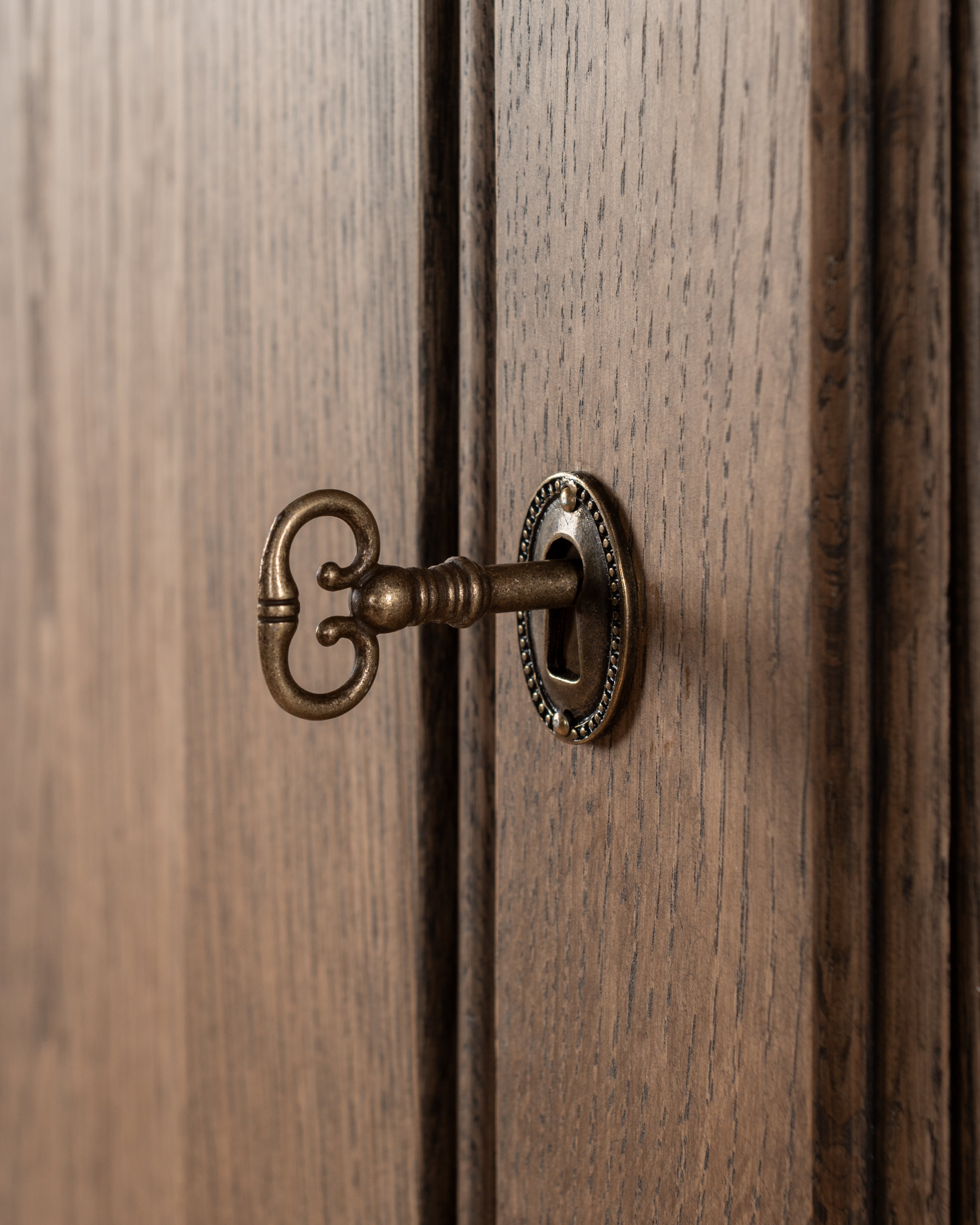 Shanghai Drinks Cabinet