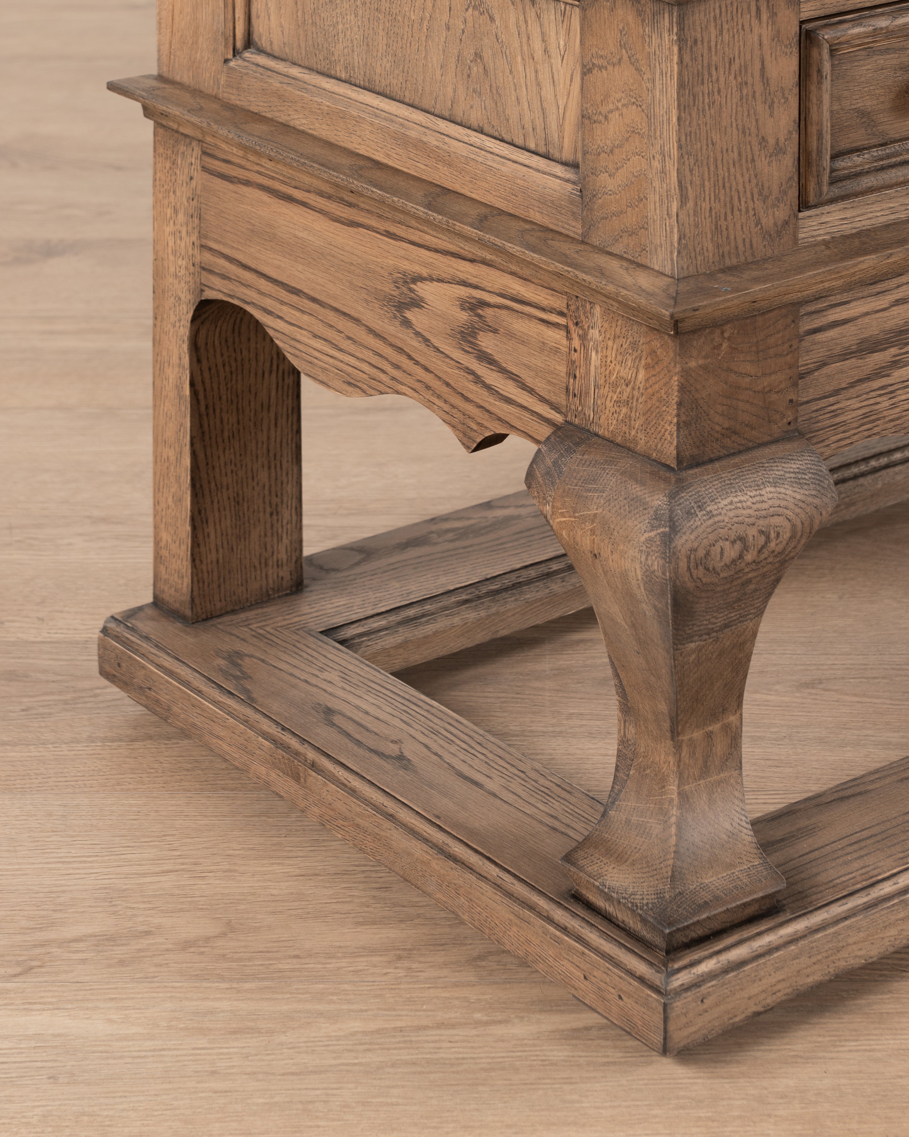 Shanghai Drinks Cabinet