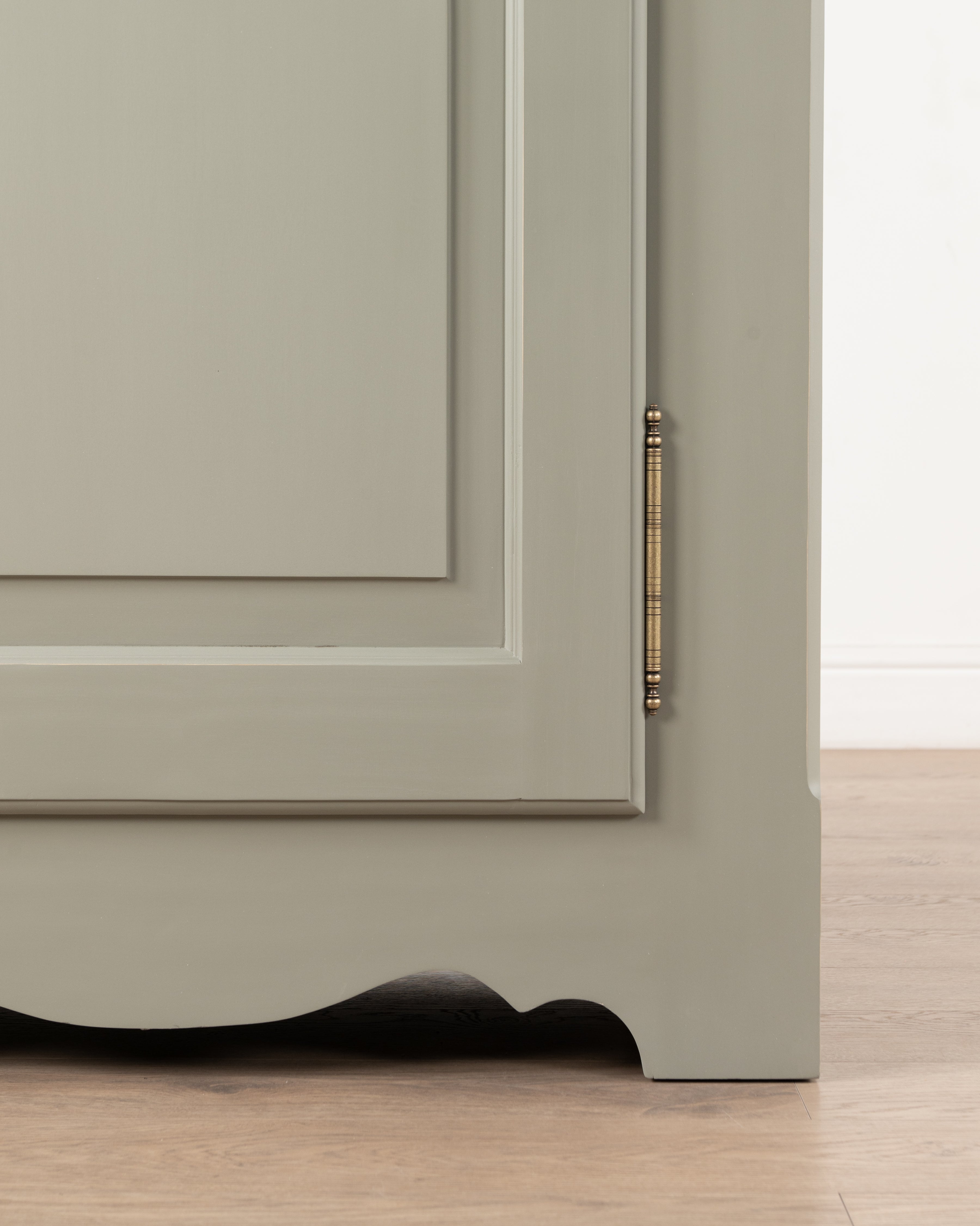 Montpellier Single Wardrobe | Shelving only