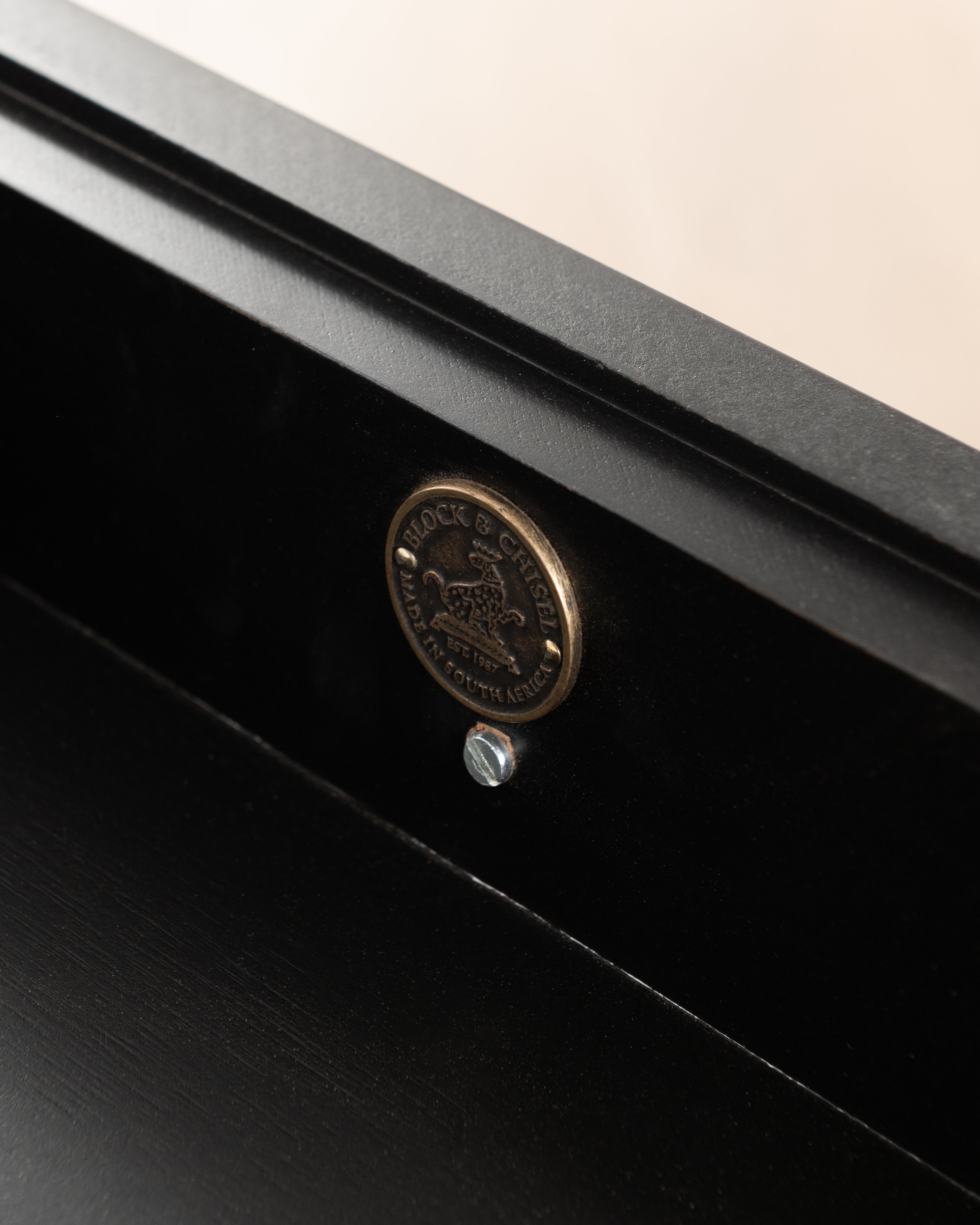 Shaker Pedestal - 1 Drawer