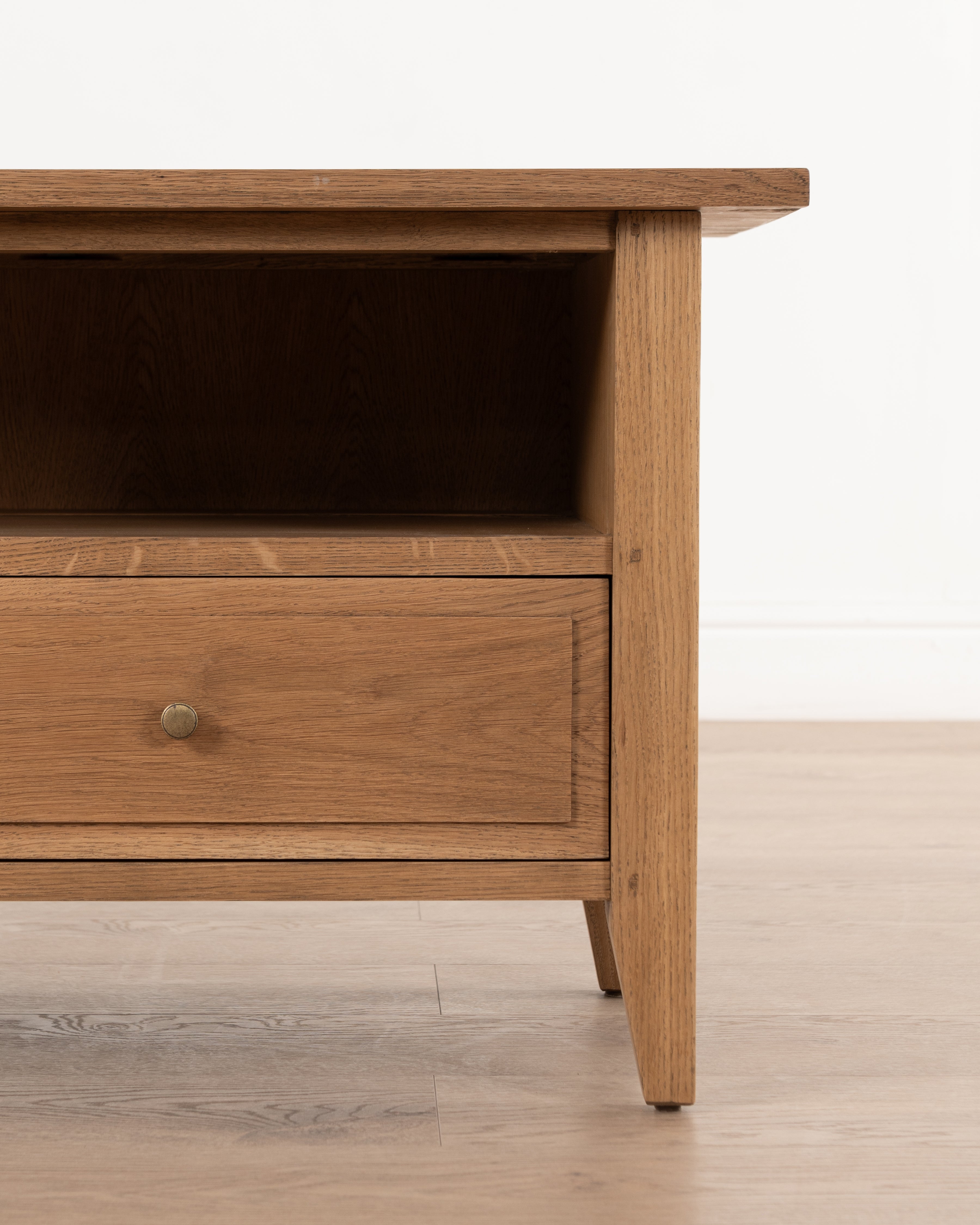 Shaker Tv unit