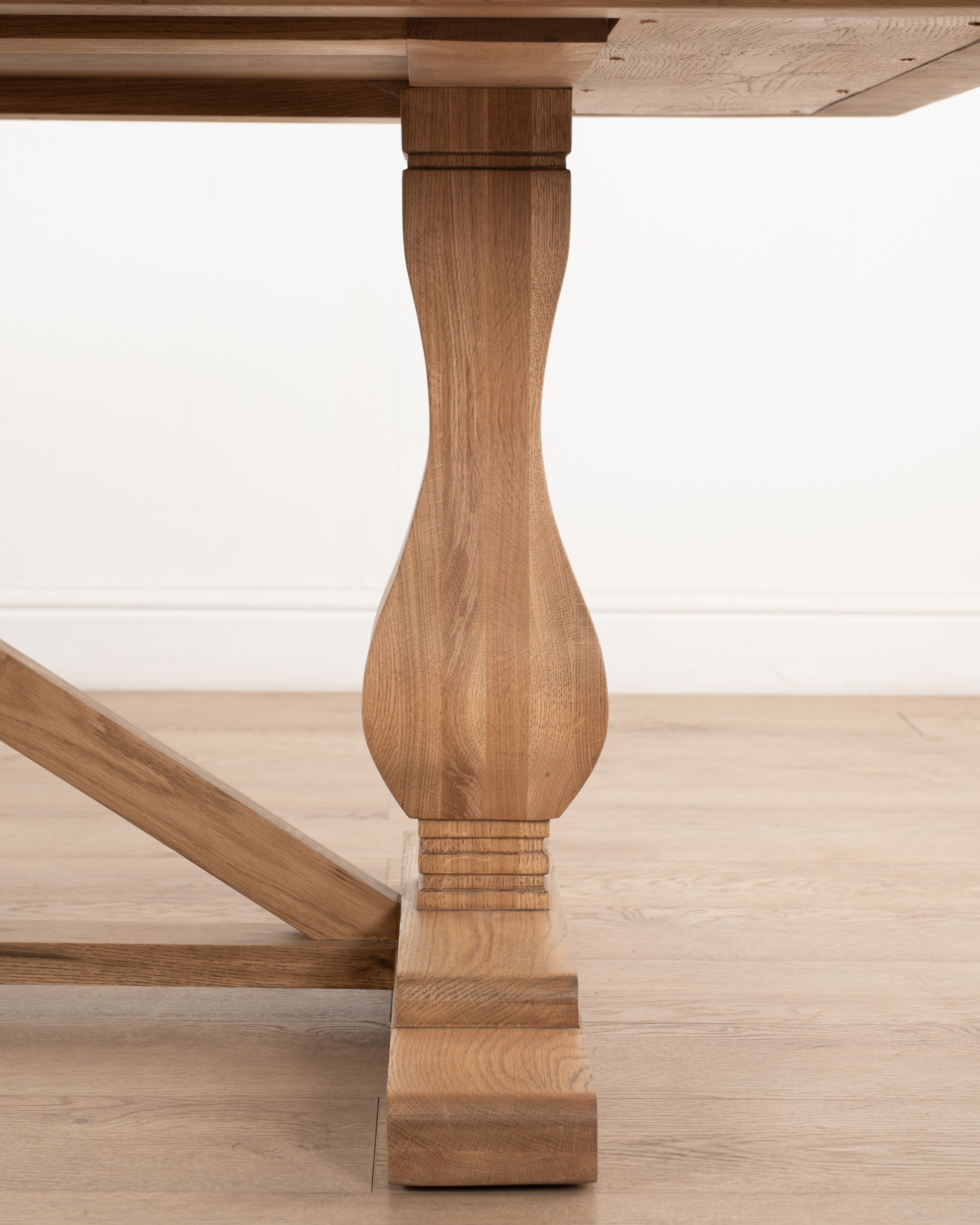 Oxford Carved Dining Table | 3m