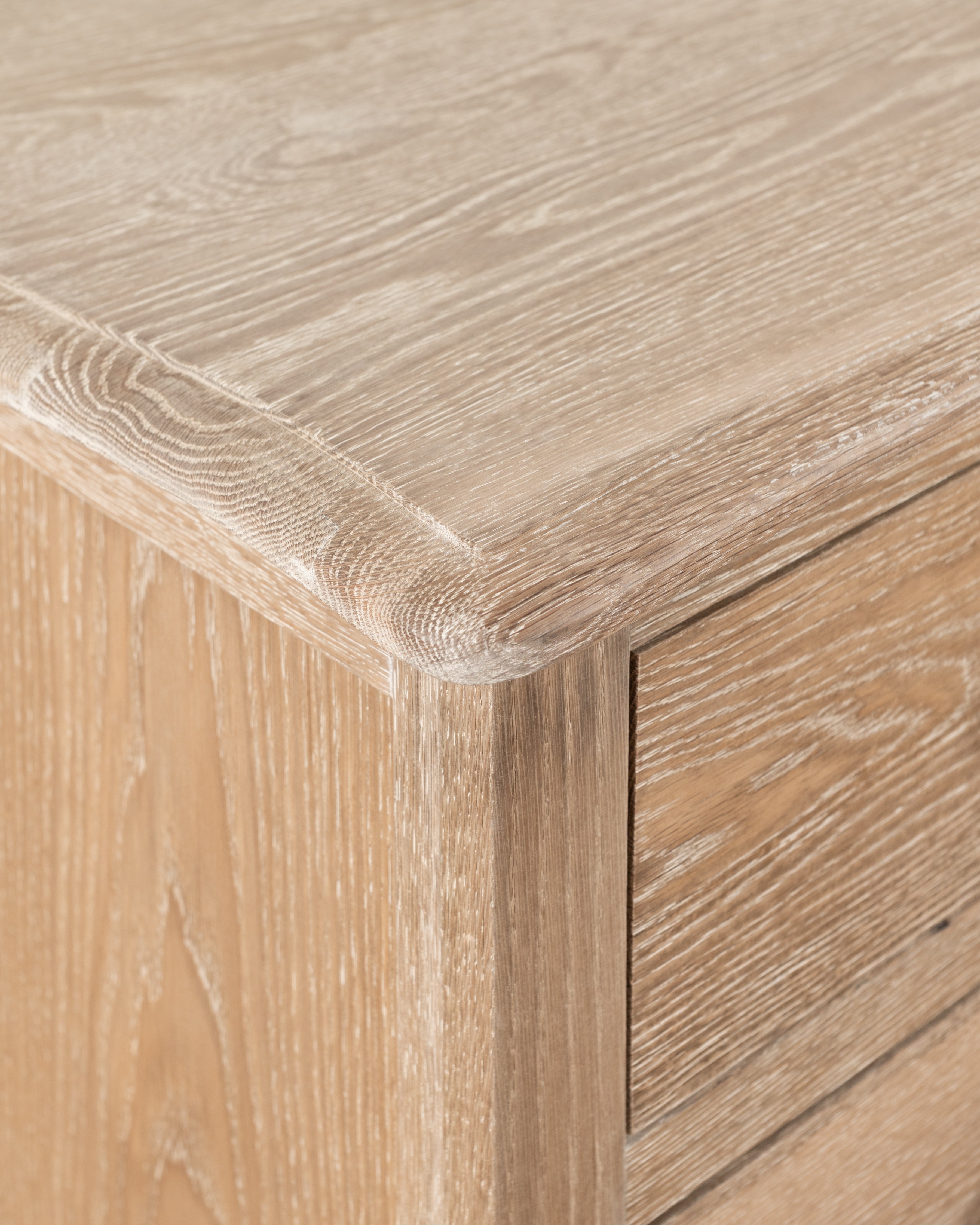 Normandy Cab Leg 4 Drawer Chest