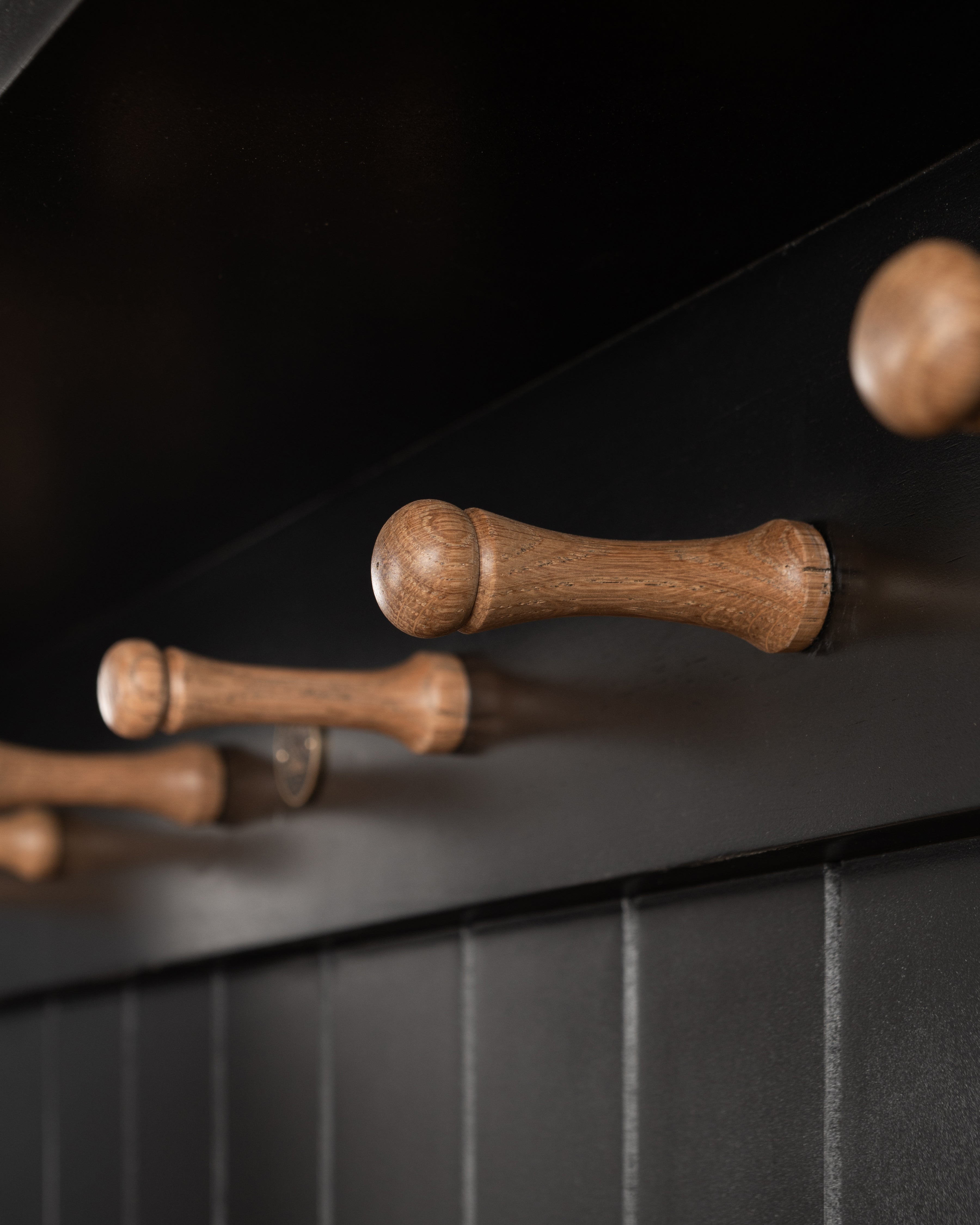 Hampshire Coat Stand | Black