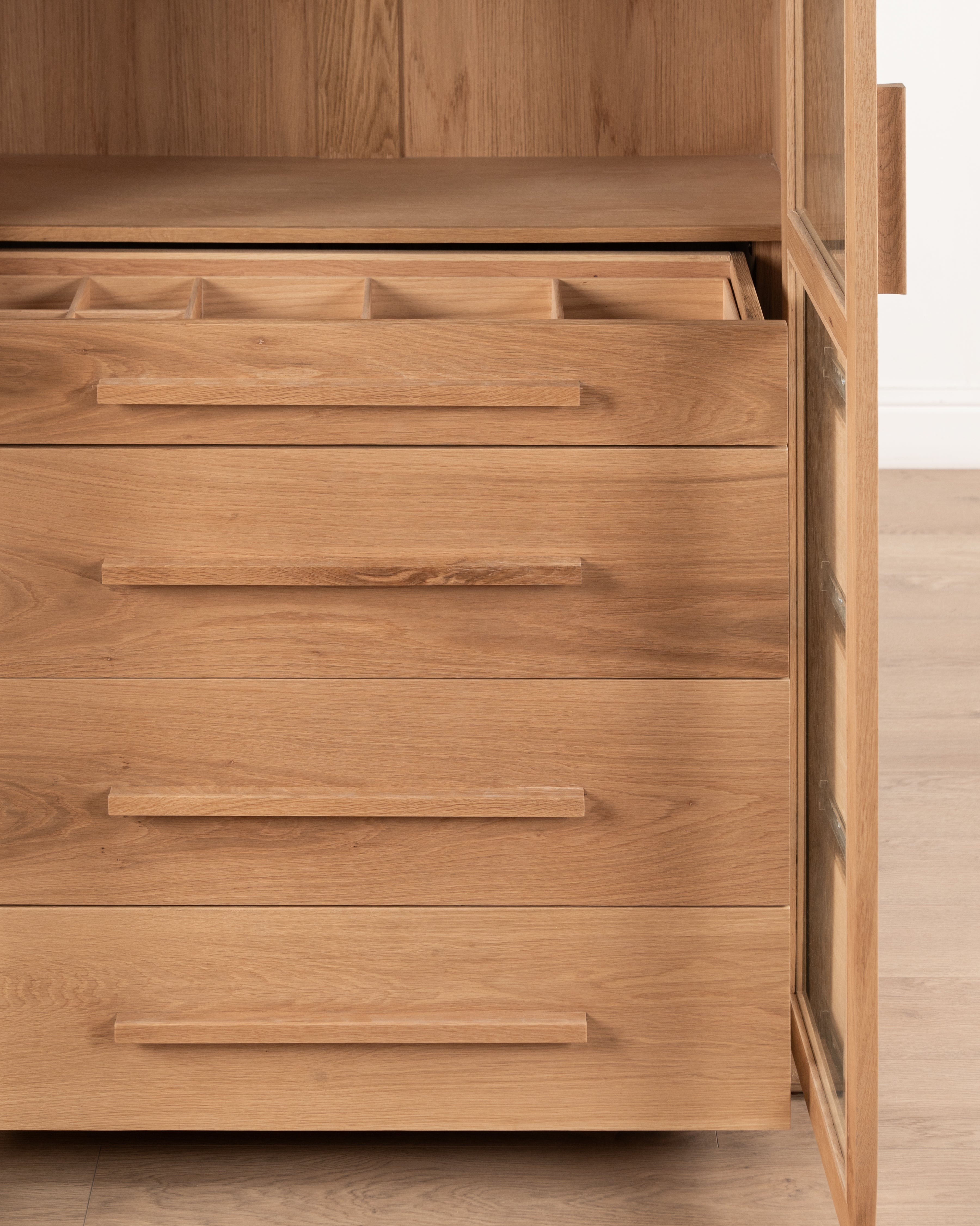 Arman Wardrobe | Shelves & Drawers