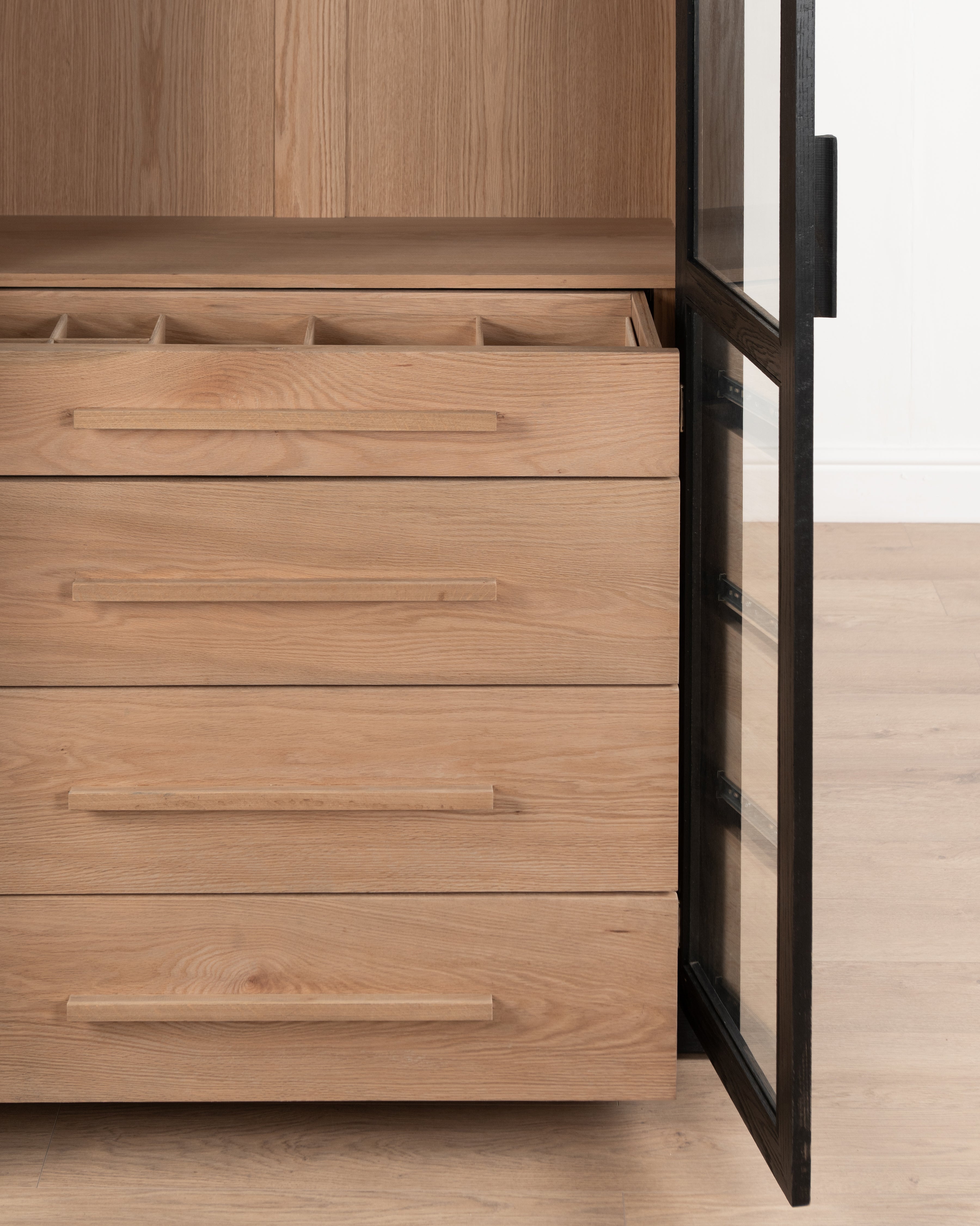 Arman Wardrobe | Drawers & Shelves