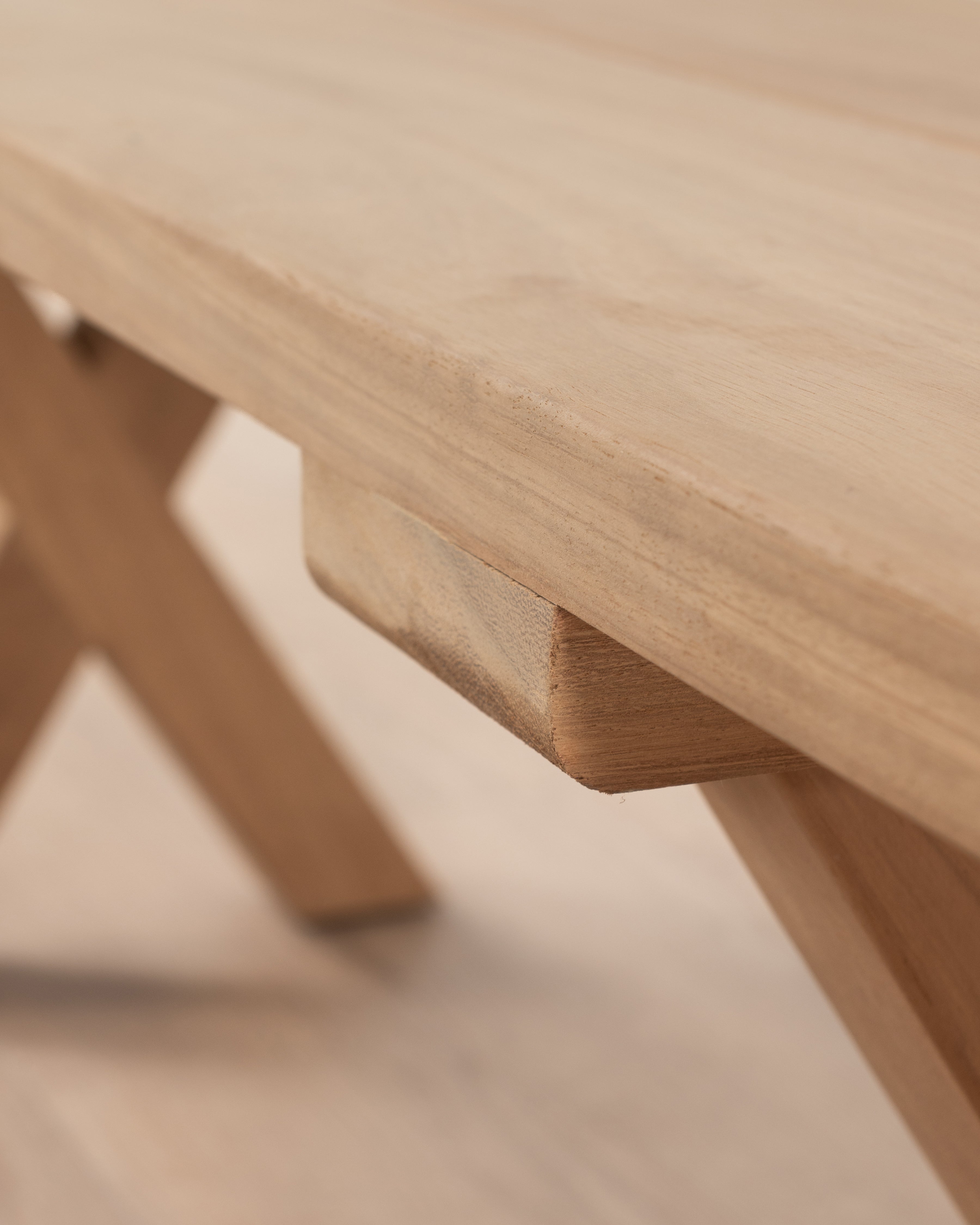Croxley Bench | 2.4m
